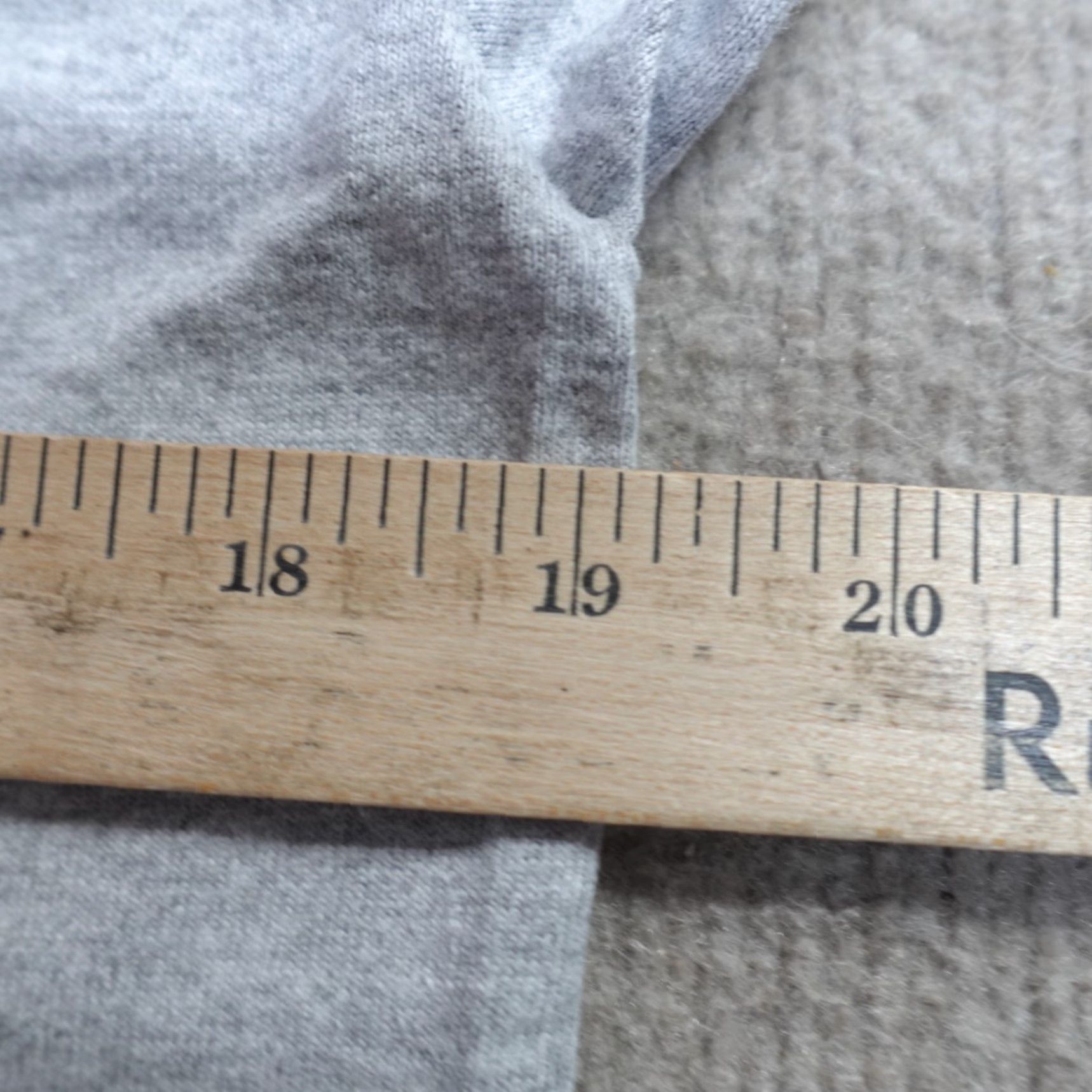 Vintage VINTAGE American University Shirt Mens XL Gray Jersey Cotton Short Sleeve Crew Neck T-Shirt United States Size US XL / EU 56 / 4 - 7 Thumbnail