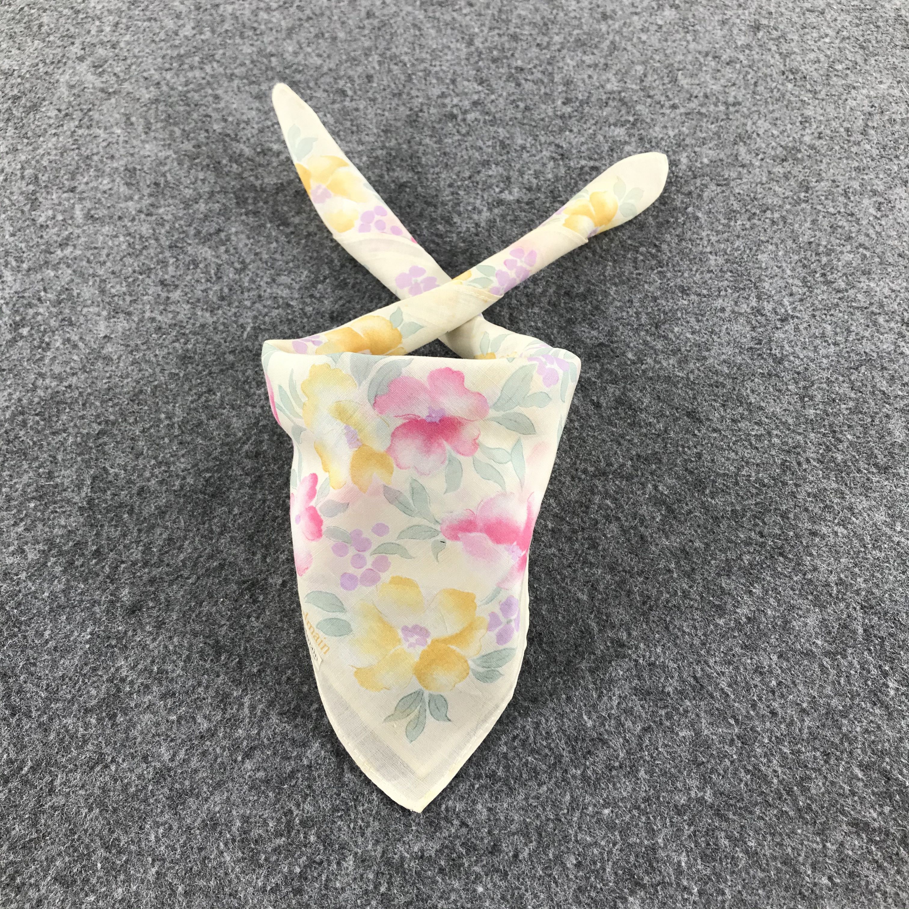 Pierre Balmain Pierre Balmain Handkerchief Neckerchief Bandana H496 Size ONE SIZE - 1 Thumbnail