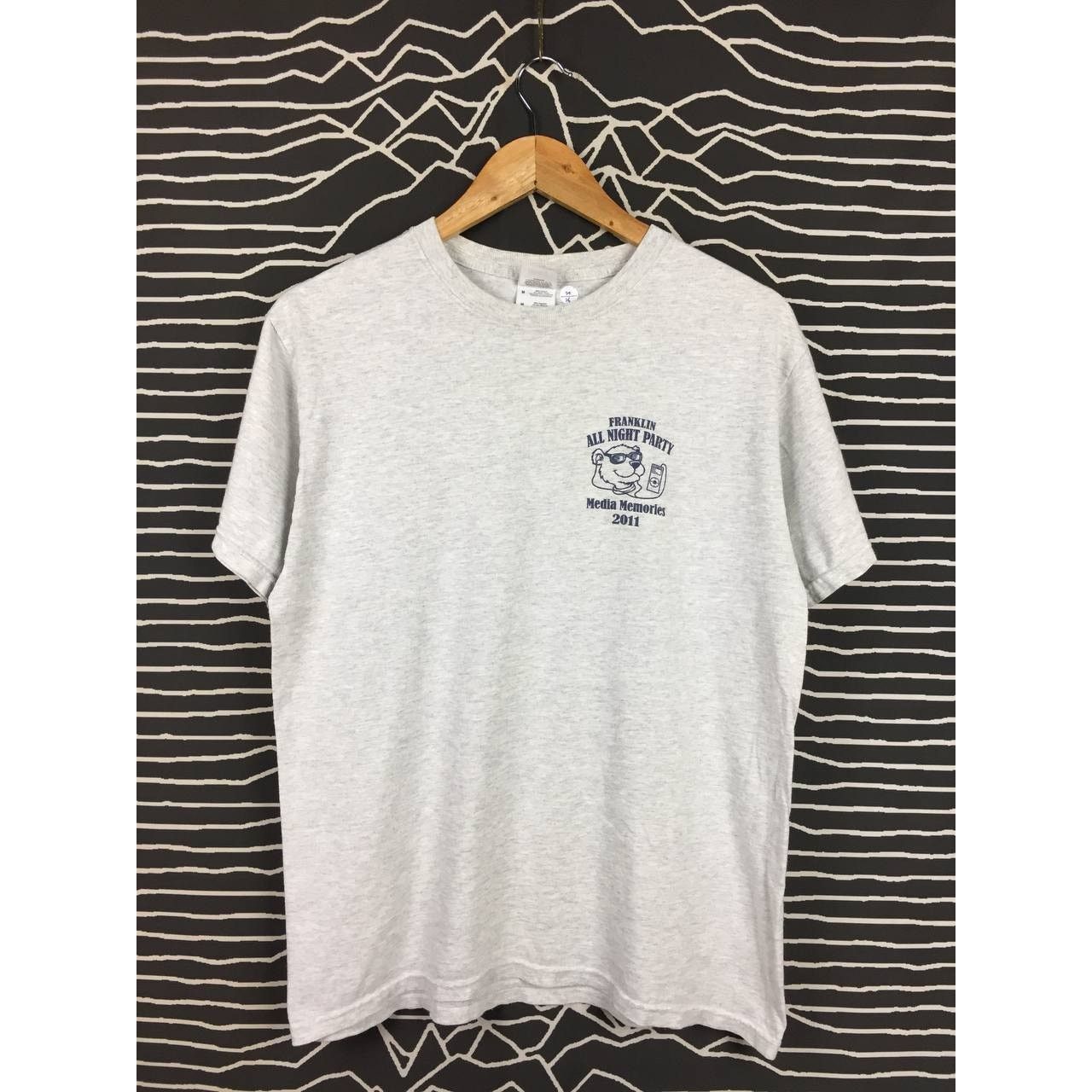 Fruit Of The Loom × Vintage Vtg Y2K Media Memories Franklin All night Party Tee Size US M / EU 48-50 / 2 - 6 Thumbnail