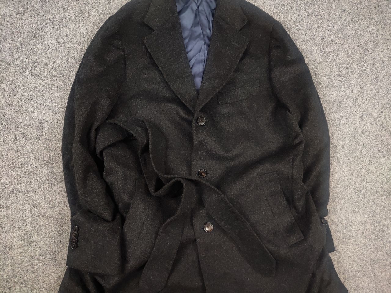 Suitsupply Suitsupply Vicenza overcoat Wool Buttons and belt Mid Jacket Size US L / EU 52-54 / 3 - 4 Thumbnail