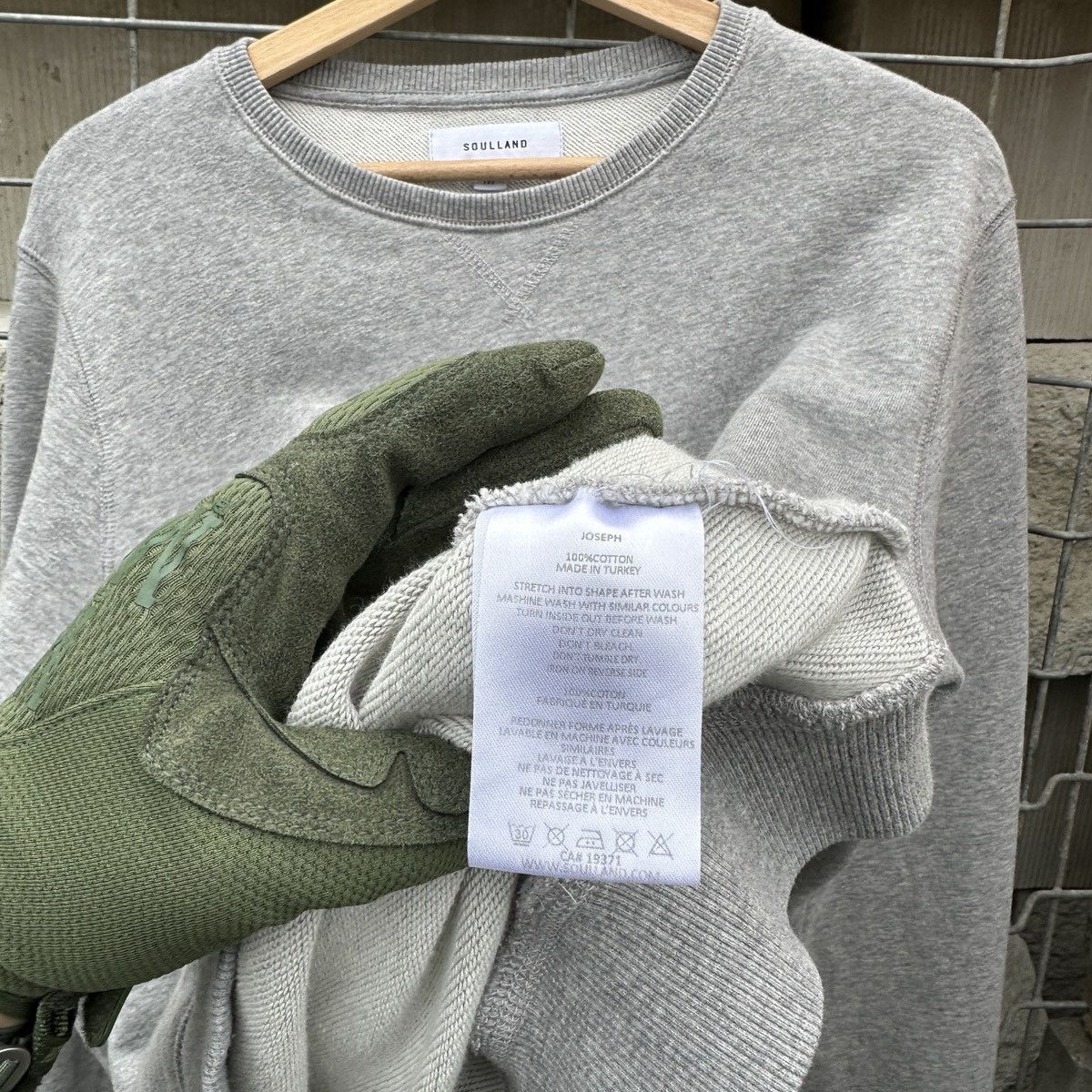 Japanese Brand Soulland Crying Faces Sweatshirt M Crewneck Grey Embroidery Size US M / EU 48-50 / 2 - 8 Thumbnail