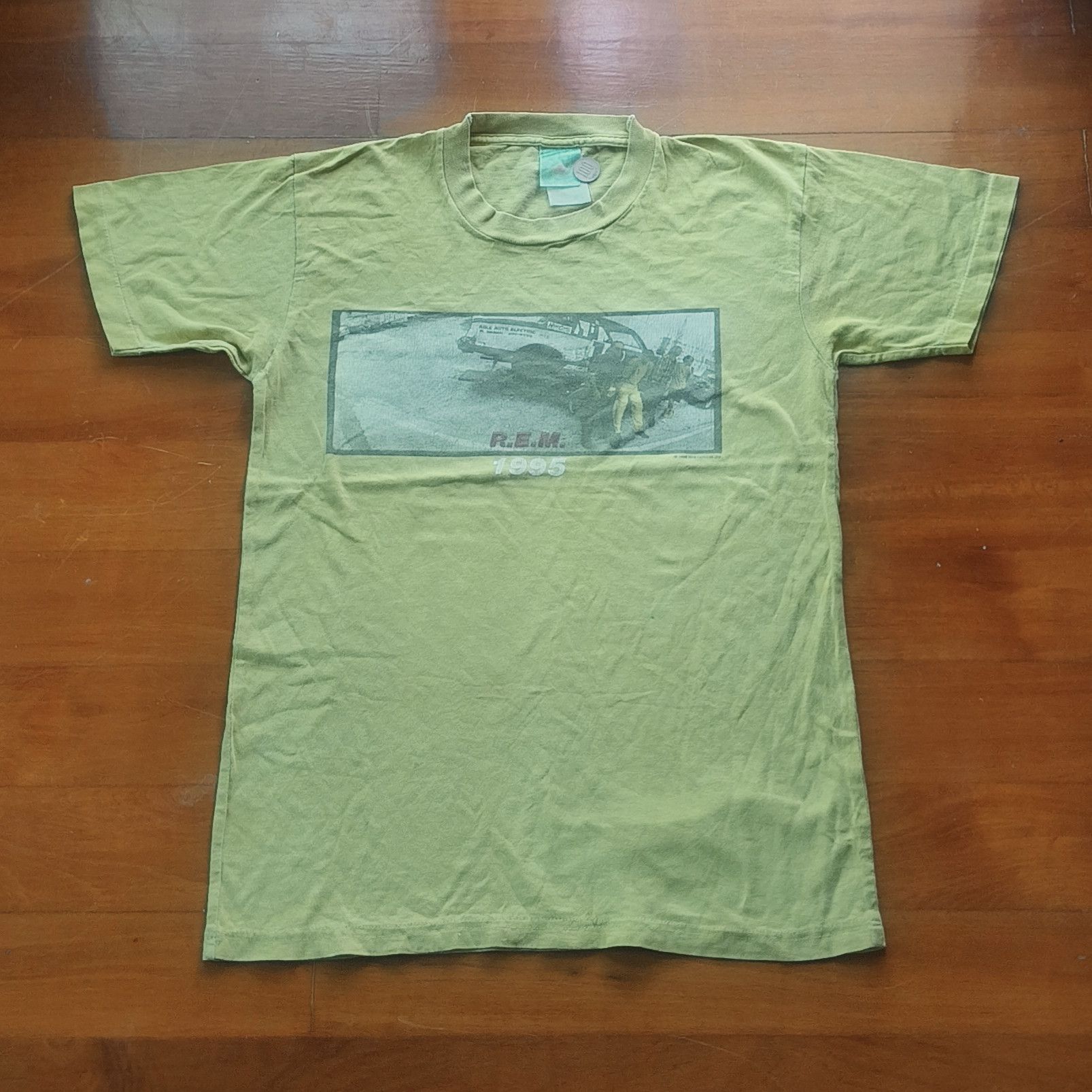 Band Tees Vintage R.E.M 1995 tour shirt Size US M / EU 48-50 / 2 - 1 Thumbnail
