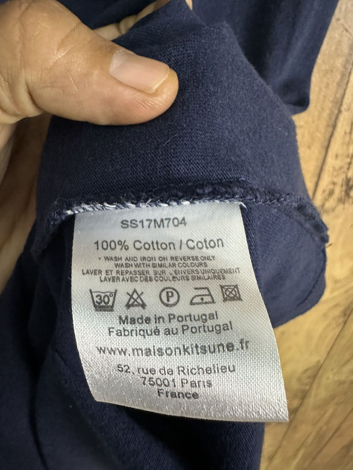 Maison Kitsune Maison Kitsune Single Pocket TShirt A392 Size US L / EU 52-54 / 3 - 8 Thumbnail