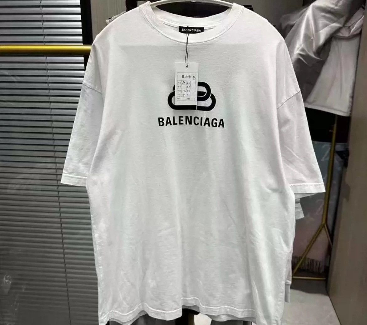 Other Balenciaga White Lock Short Sleeve - - DMC Size US M / EU 48-50 / 2 - 1 Thumbnail