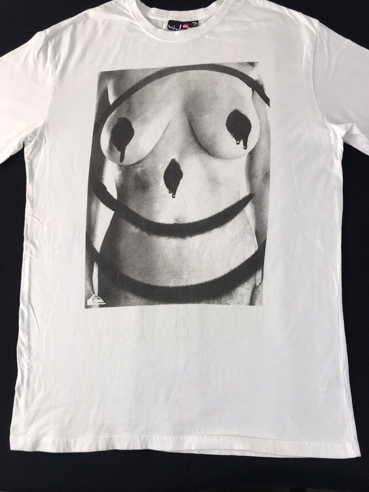 Quicksilver Quicksilver Surfwear Box Nude Girl Graphic Screen Tee Size US L / EU 52-54 / 3 - 3 Thumbnail