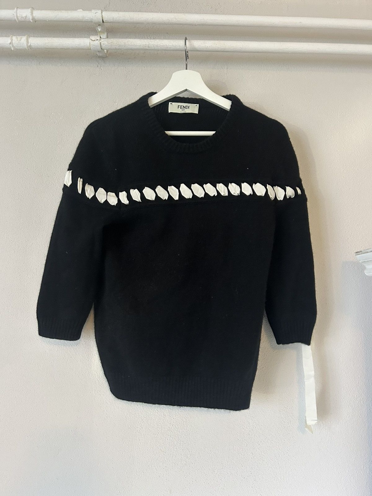 Fendi Fendi Cashmere Knit Sweater with Silk Accents Size M / US 6-8 / IT 42-44 - 1 Thumbnail
