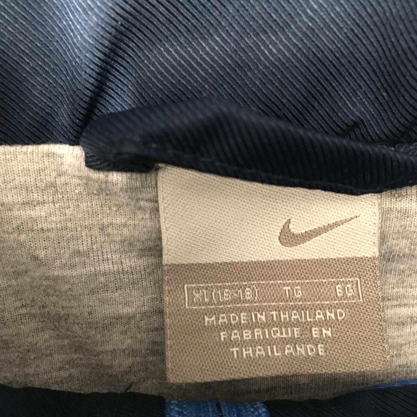 Nike VINTAGE Nike Fleece Lined Blue Soft Shell Zip Up Jacket XL Men's Windbreaker Fits XL Nike Jacket Blue Lined Softshell Vintage 90s? Size US XL / EU 56 / 4 - 2 Thumbnail