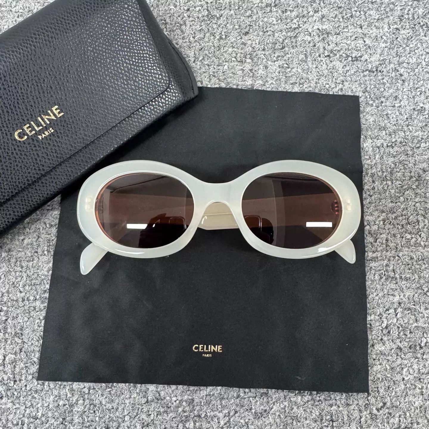 Celine Celine Triomphe cream white oval vintage sunglasses Size ONE SIZE - 3 Thumbnail