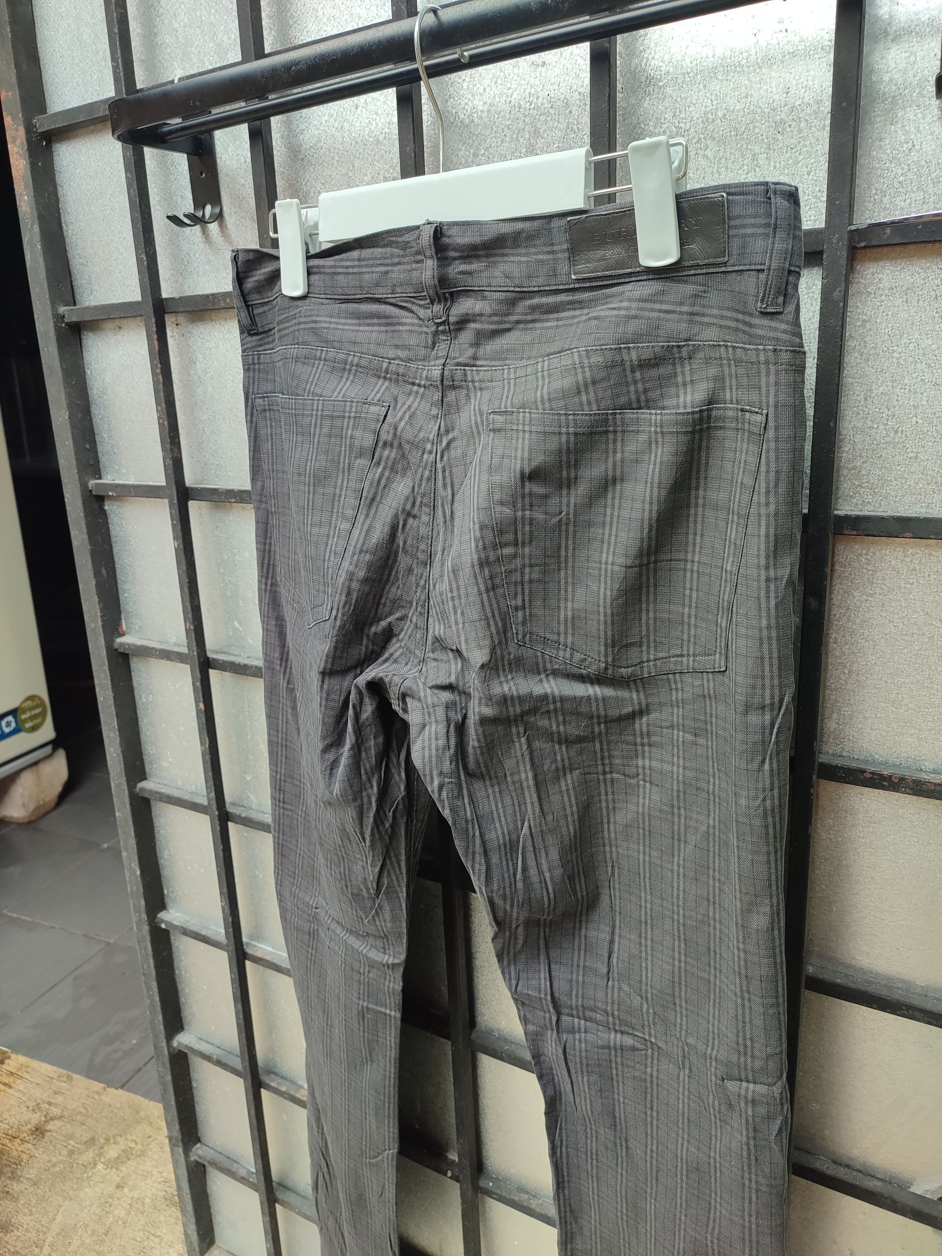 Burberry Vintage Burberry Stripe Slack Pants Size US 32 / EU 48 - 9 Thumbnail