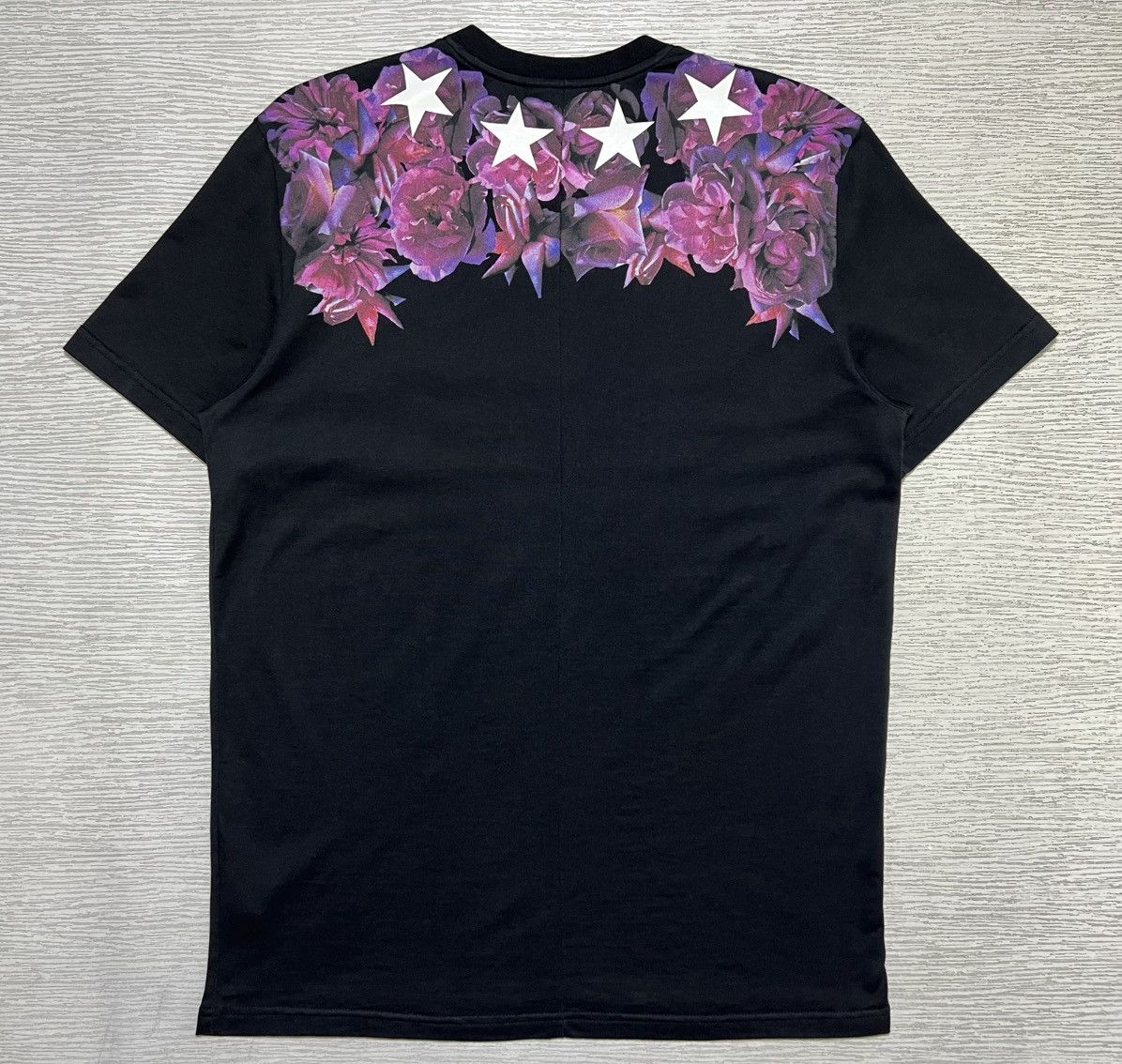 Givenchy Givenchy - Riccardo Tisci - Floral Print Star Neckline Tee Size US L / EU 52-54 / 3 - 2 Thumbnail