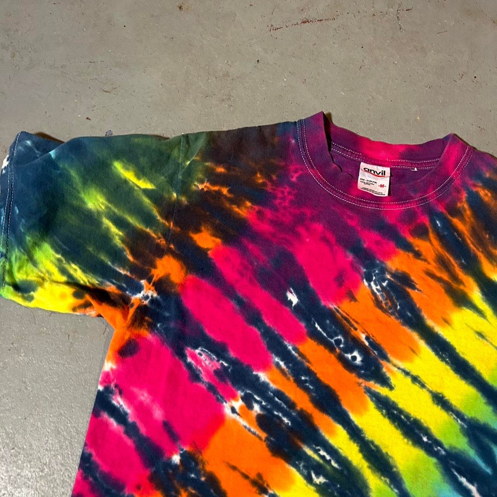 Fruit Of The Loom 90s red anvil tag tie dye shirt Size US M / EU 48-50 / 2 - 2 Thumbnail