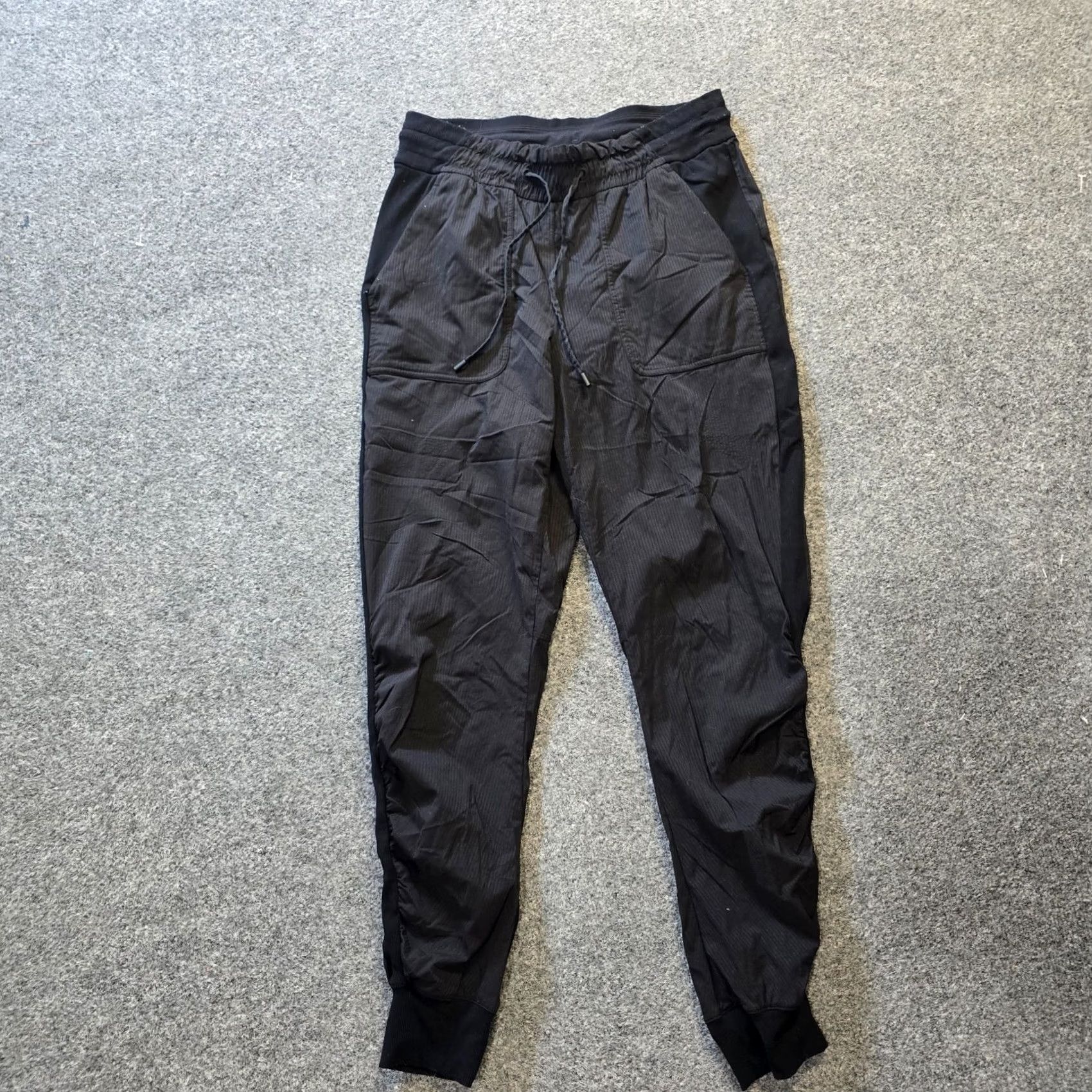 Lululemon Lululemon Pants Womens Size 8 Black Beyond The Studio Jogger Athletic Pull On Women Tapered Inseam 28 Size 30" / US 8 / IT 44 - 2 Thumbnail