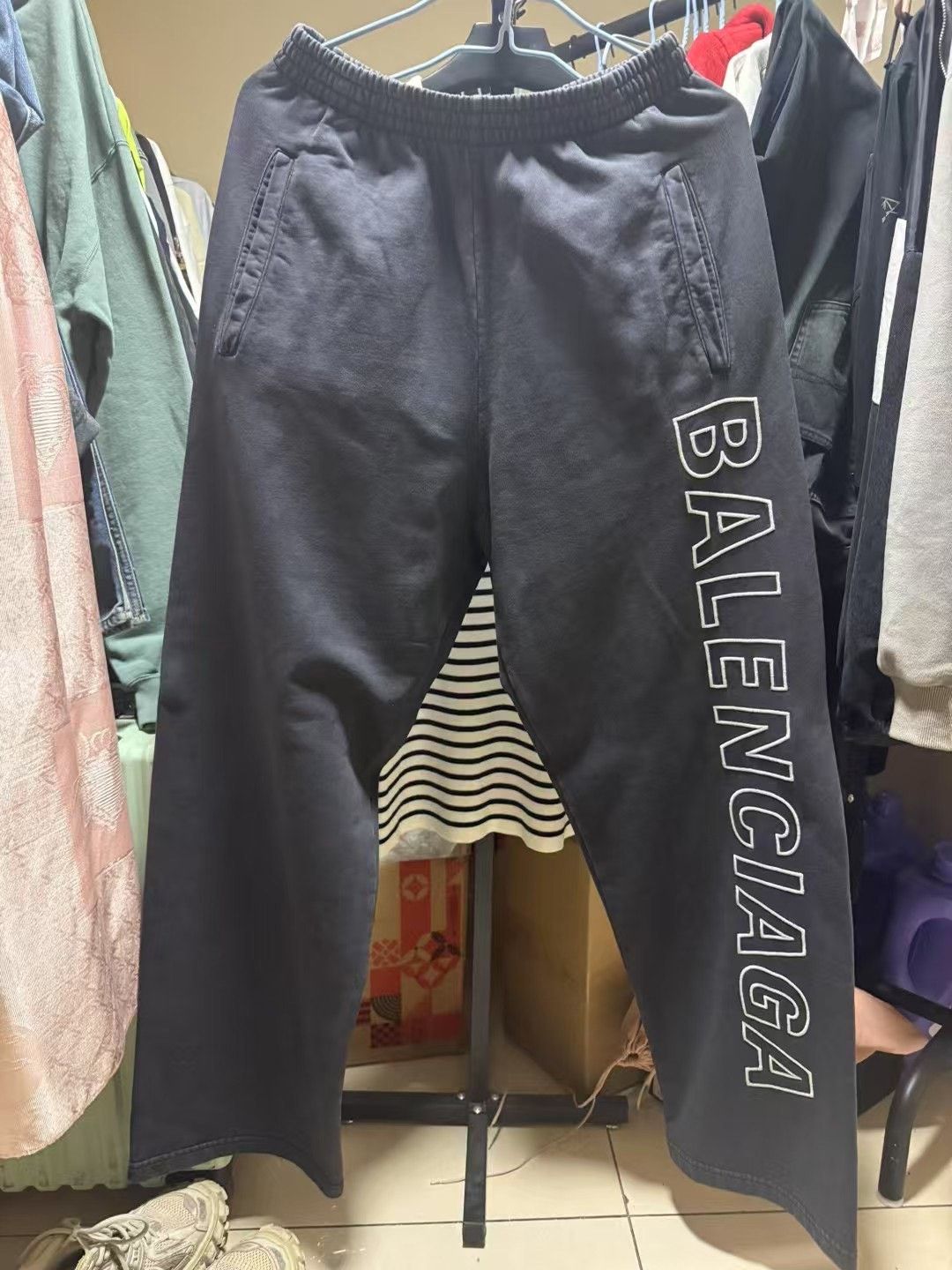 Balenciaga Balenciaga Embroidered Sweatpants s men Size US 30 / EU 46 - 1 Thumbnail