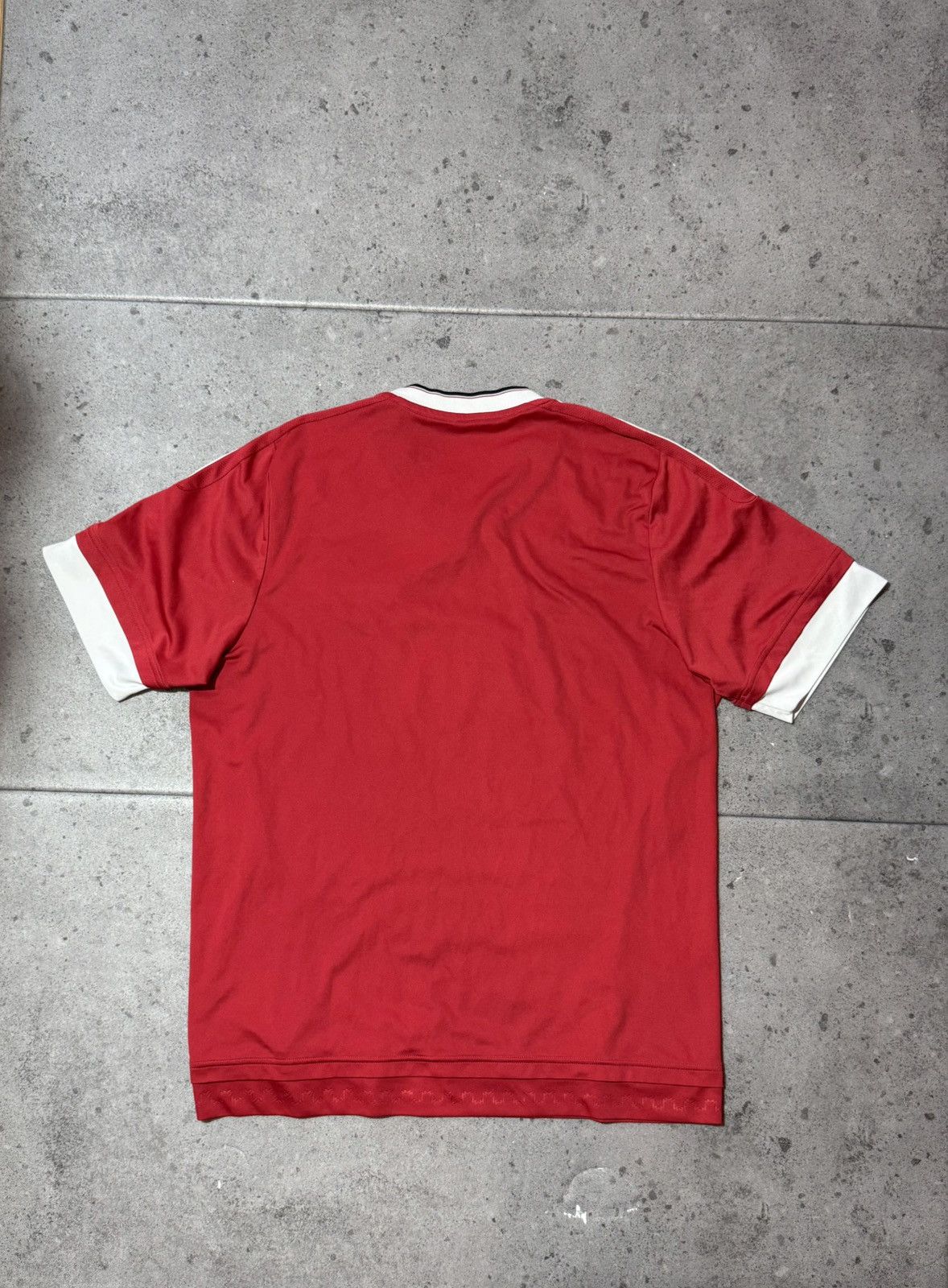 Adidas Manchester United 2016 2017 home adidas soccer shirt jersey Size US L / EU 52-54 / 3 - 5 Thumbnail