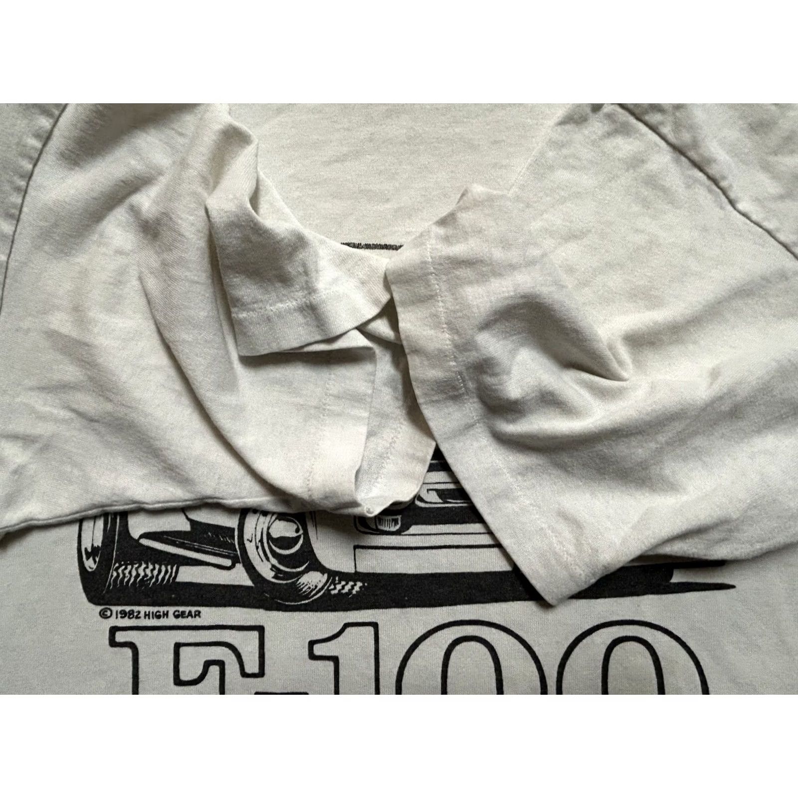 Ford VTG 1982 F-100 Ford 1950’s Pick Up Truck Mens T Shirt L White Single Stitch Size US L / EU 52-54 / 3 - 6 Thumbnail