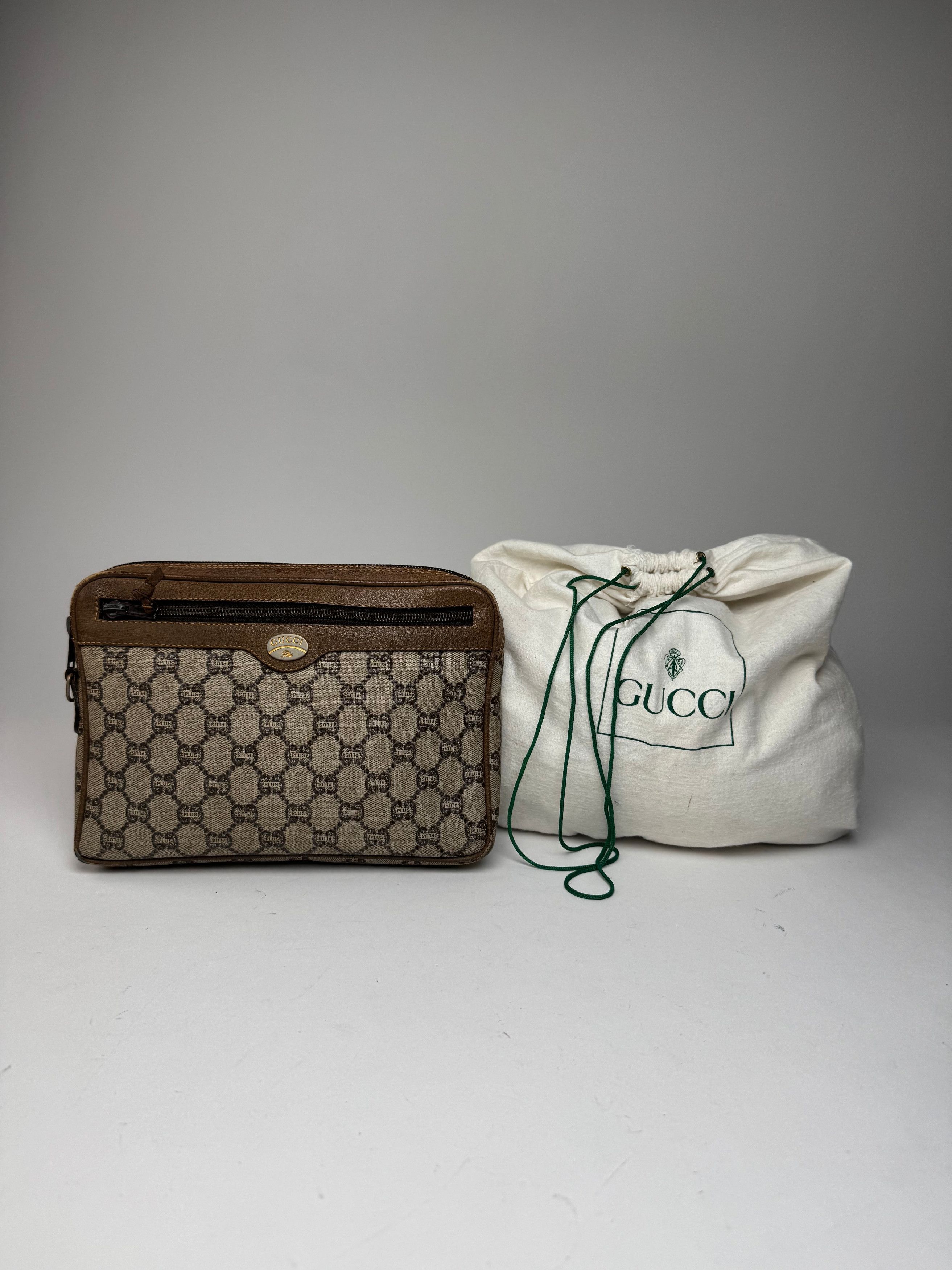 Gucci Vintage Monogram Leather Clutch Grey Brown Size ONE SIZE - 1 Thumbnail