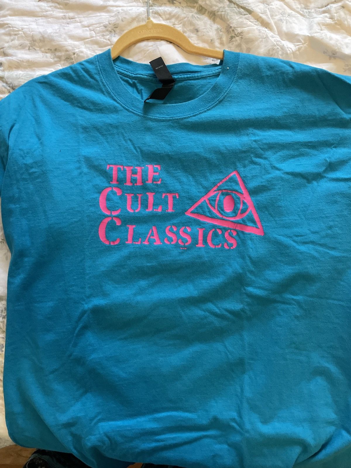 Hanes Cult Classics local band shirt Size US L / EU 52-54 / 3 - 1 Preview