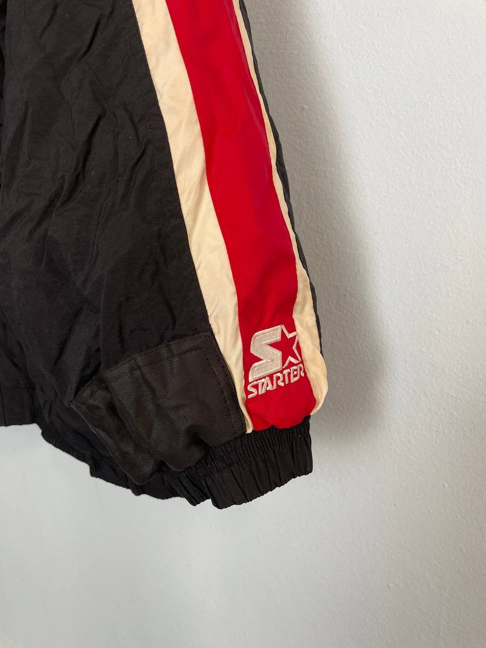 NBA Vintage 1990’s Chicago Bulls Starter Zip Up Puffer NBA Size US XXL / EU 58 / 5 - 7 Thumbnail