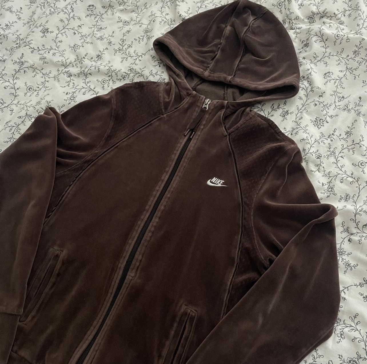 Nike Vintage brown velvet nike jacket Size M / US 6-8 / IT 42-44 - 2 Thumbnail