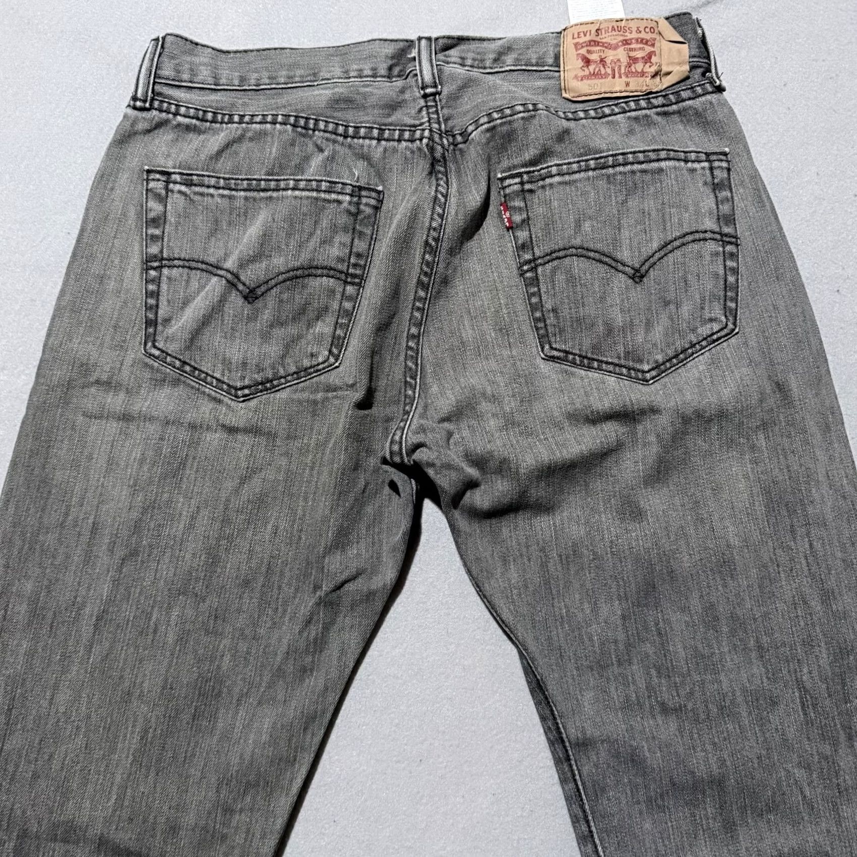 Levi's Levi's 501 Jeans Men Gray Mid Rise Classic Straight 34x34 Size US 34 / EU 50 - 4 Thumbnail