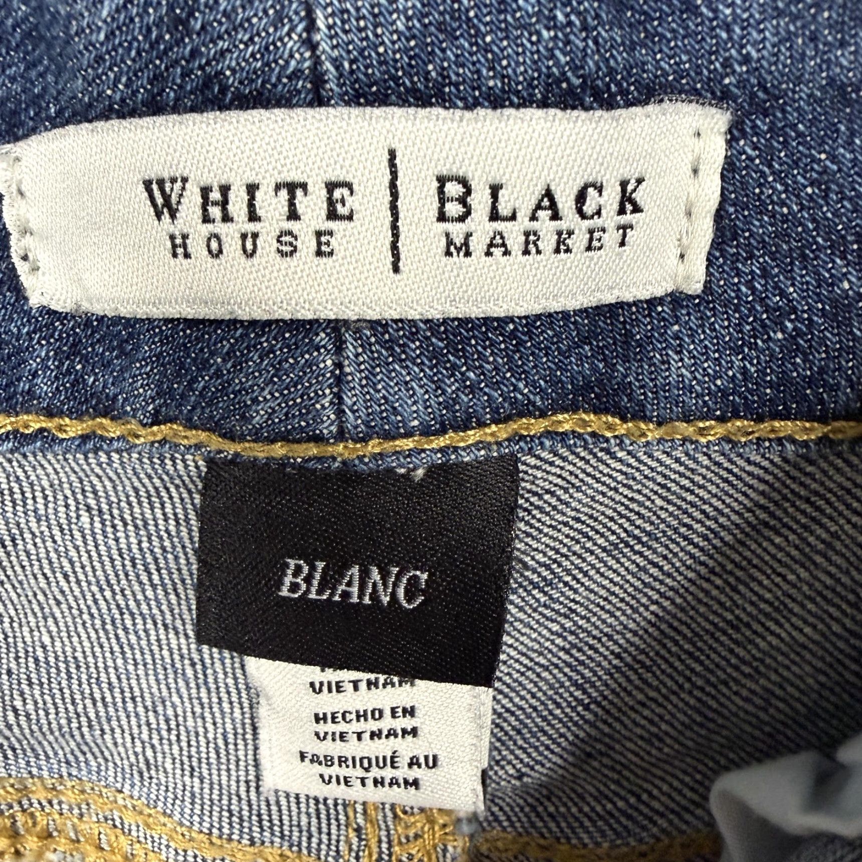 White House Black Market White House Black Market Jeans Womens 10 Slim Crop Mid Rise Denim Blue 34 Inseam 25.5 Inseam 25.5 Cropped Pockets Stretch Studded Button 5-Pocket Size 32" / US 10 / IT 46 - 7 Thumbnail