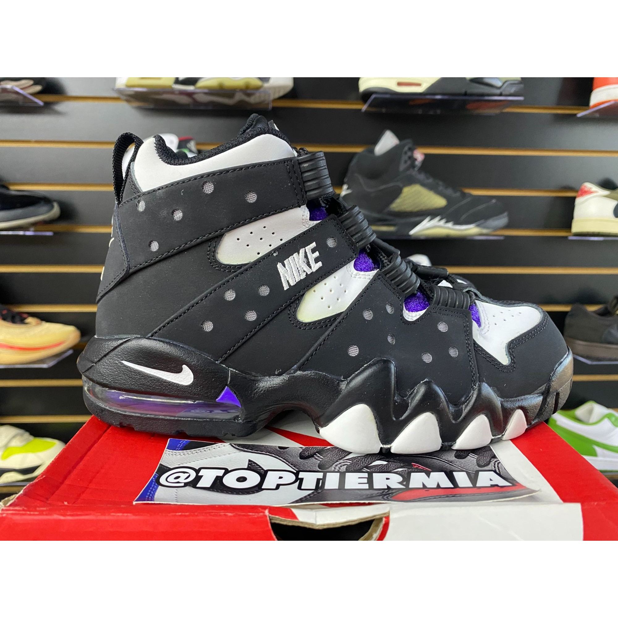 Nike NIKE AIR MAX CB 94 BLACK WHITE PURPLE SZ 6Y Size US 6 / EU 39 - 3 Thumbnail