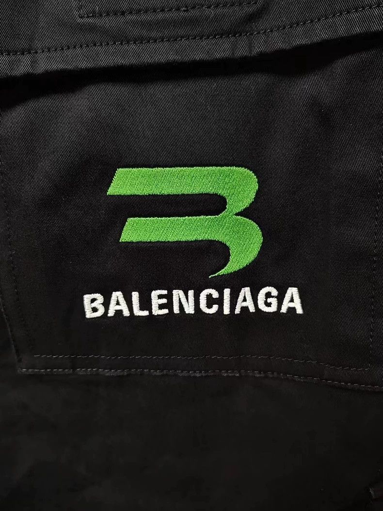 Balenciaga Balenciaga Gamer Embroidered Cargo Shorts-2507 Size US 44 / EU 60 - 4 Thumbnail