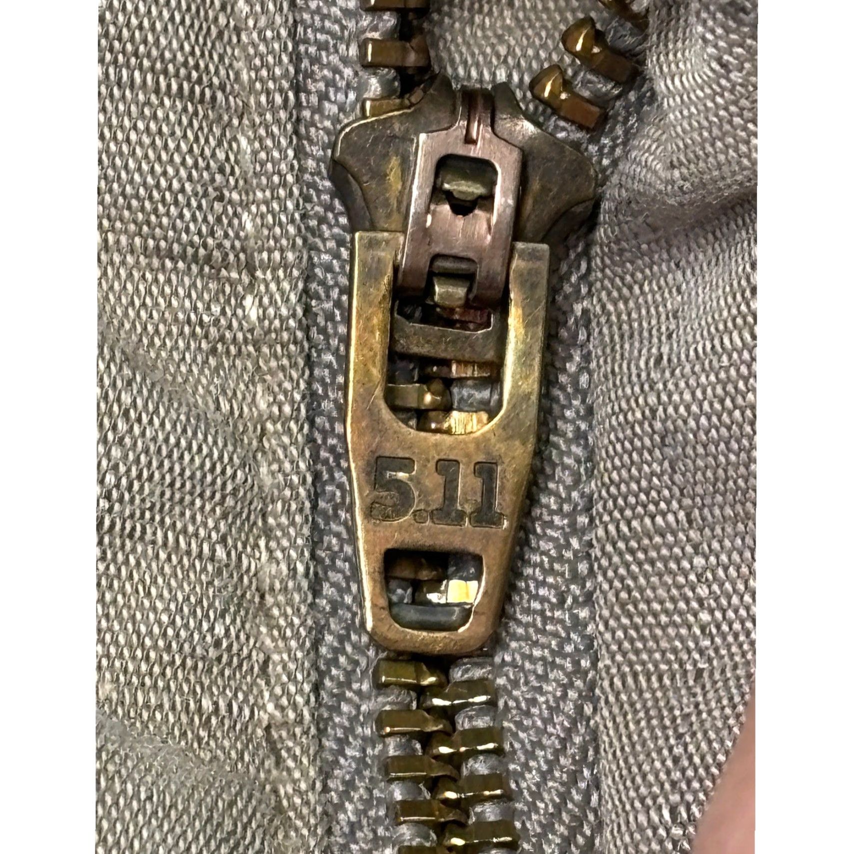 Vintage VINTAGE: No 5.11 Tactical MEN'S CARGO PANT Cargo Pants Beige 36x32 Regular Pockets Adjustable Waist Zipper Button Logo Canvas Workwear Outdoor Size US 36 / EU 52 - 4 Thumbnail
