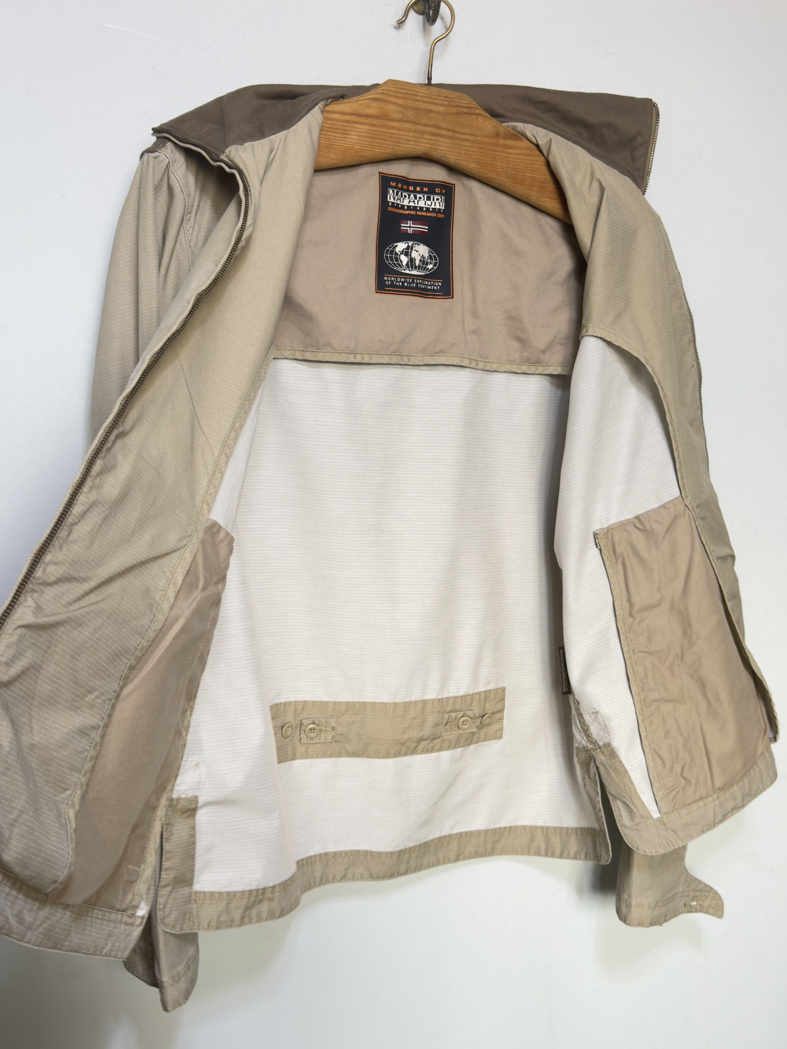 Napapijri 🔥 light jacket Napapijri adventure windbreaker size xxl Size US XXL / EU 58 / 5 - 9 Thumbnail