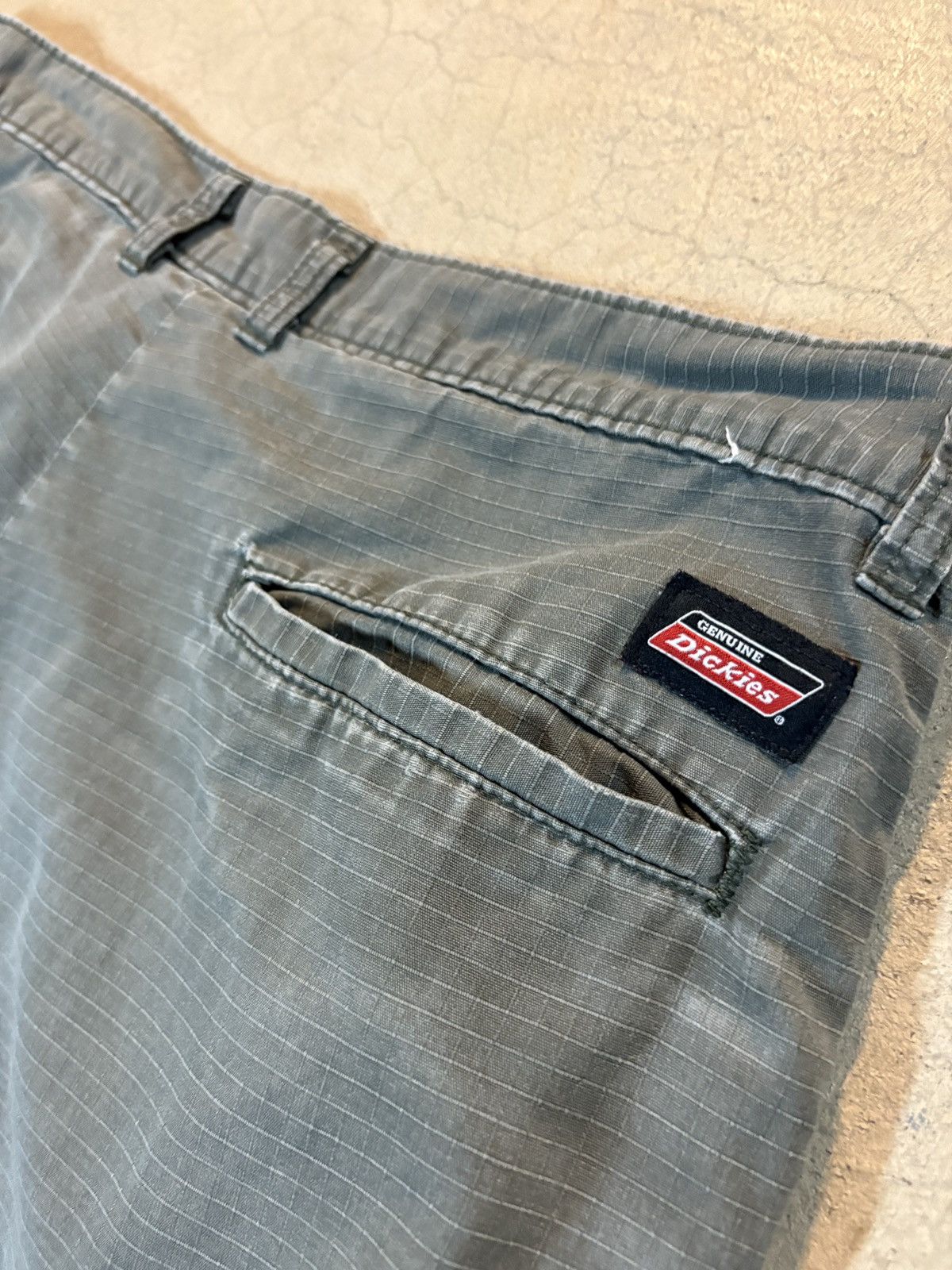 Dickies VTG 00’s Dickies Y2K Cargo Baker Baggy Shorts Charcoal 34 Size US 34 / EU 50 - 5 Thumbnail