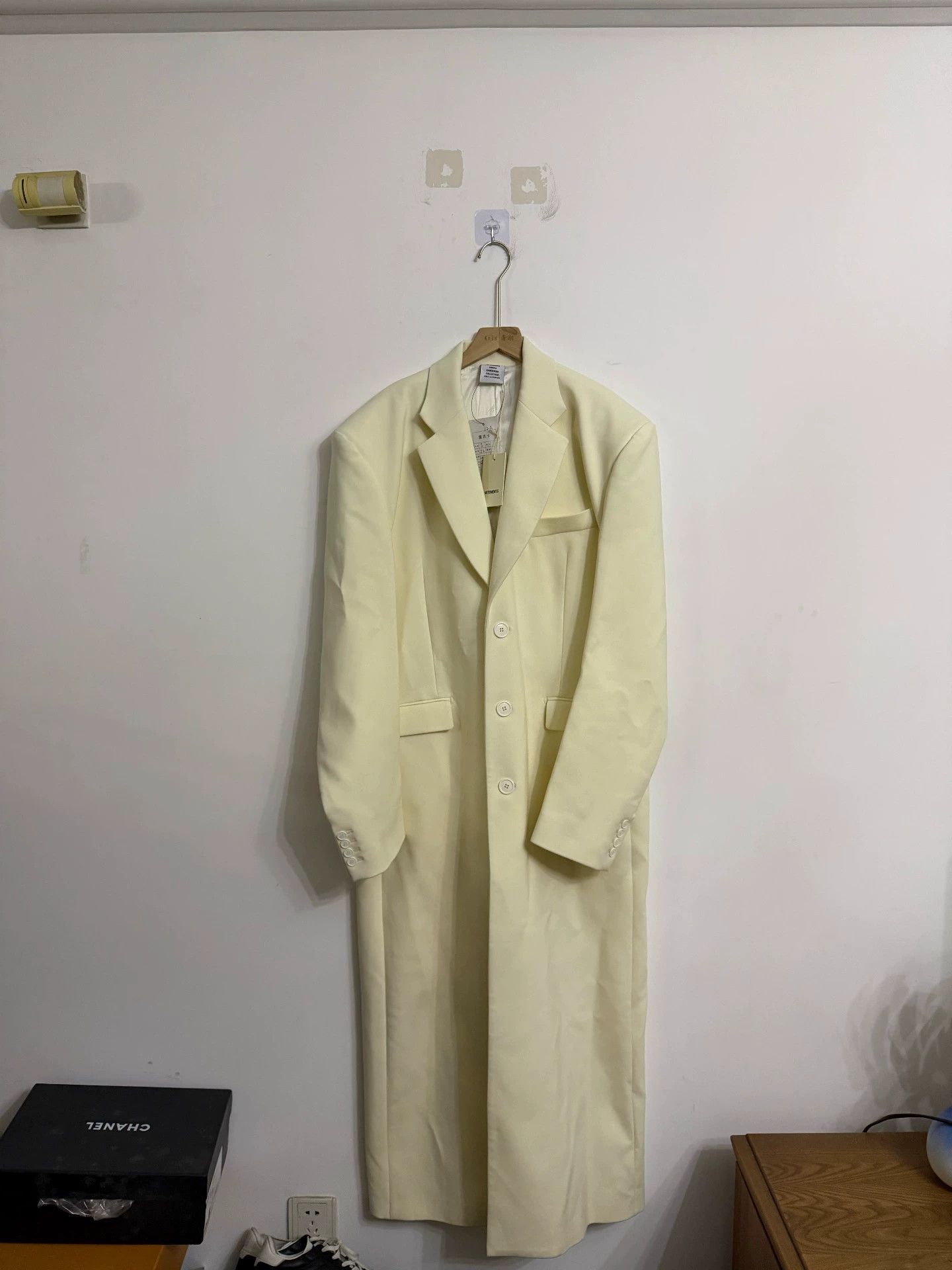 Vetements De Sport By Wim Neels Vetements runway coat Size US S / EU 44-46 / 1 - 1 Thumbnail