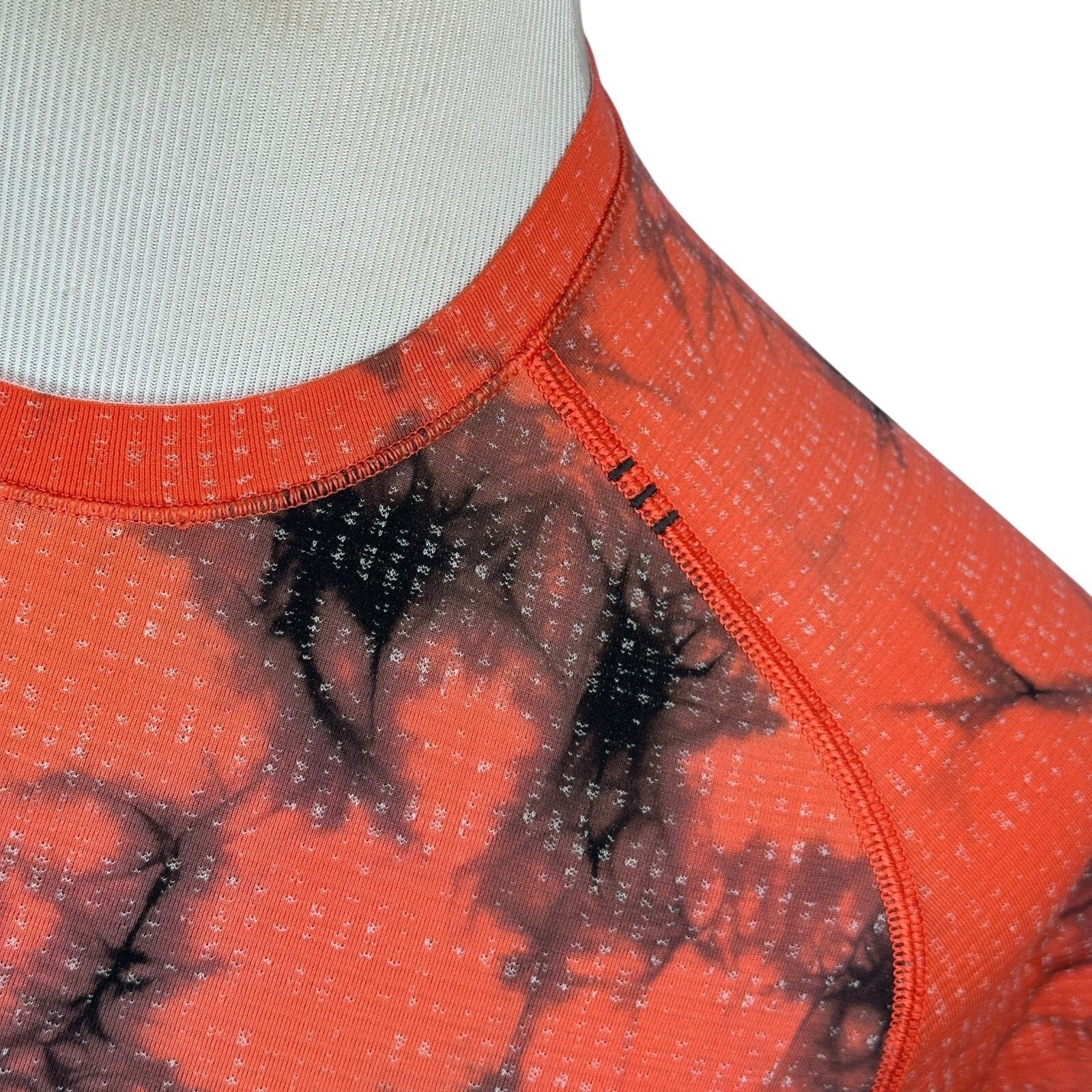 Lululemon Lululemon Metal Vent Tech 2.0 T-Shirt Men S Tie-Dye Marble Size US S / EU 44-46 / 1 - 3 Thumbnail