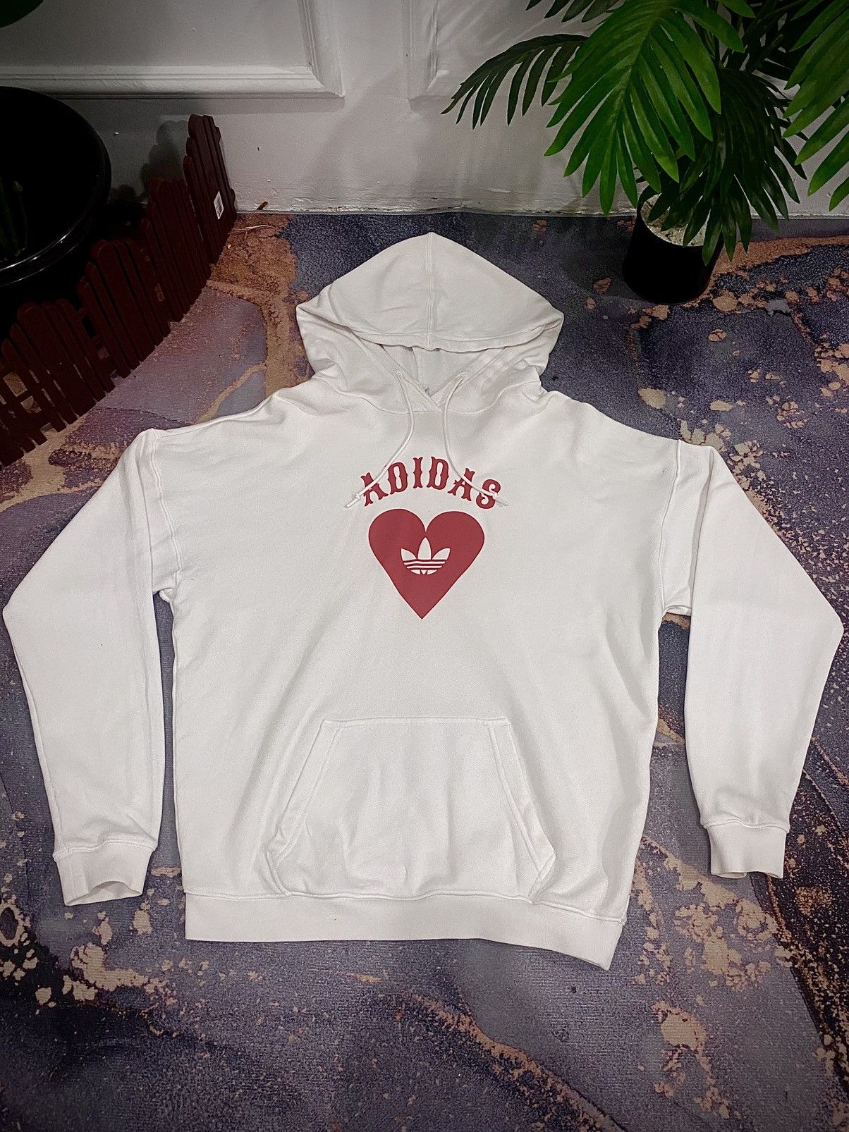 Adidas Adidas Originals V-Day Hoodie / Adidas Heart Hoodie. Size M / US 6-8 / IT 42-44 - 1 Thumbnail