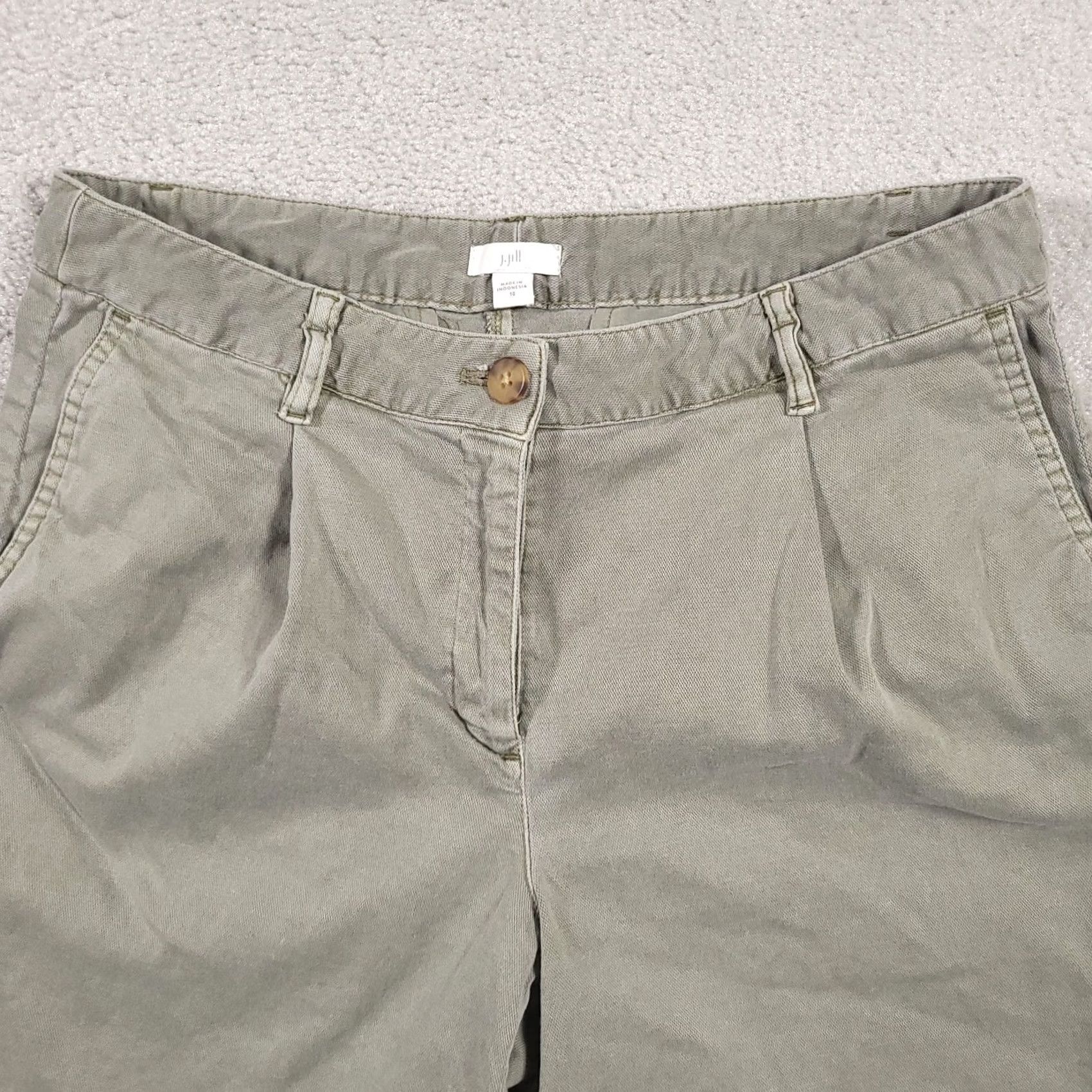 J. Jill VINTAGE J. Jill Pleated Shorts Women's 10 Light Green Casual Chino Pockets 6" Size 32" / US 10 / IT 46 - 3 Thumbnail