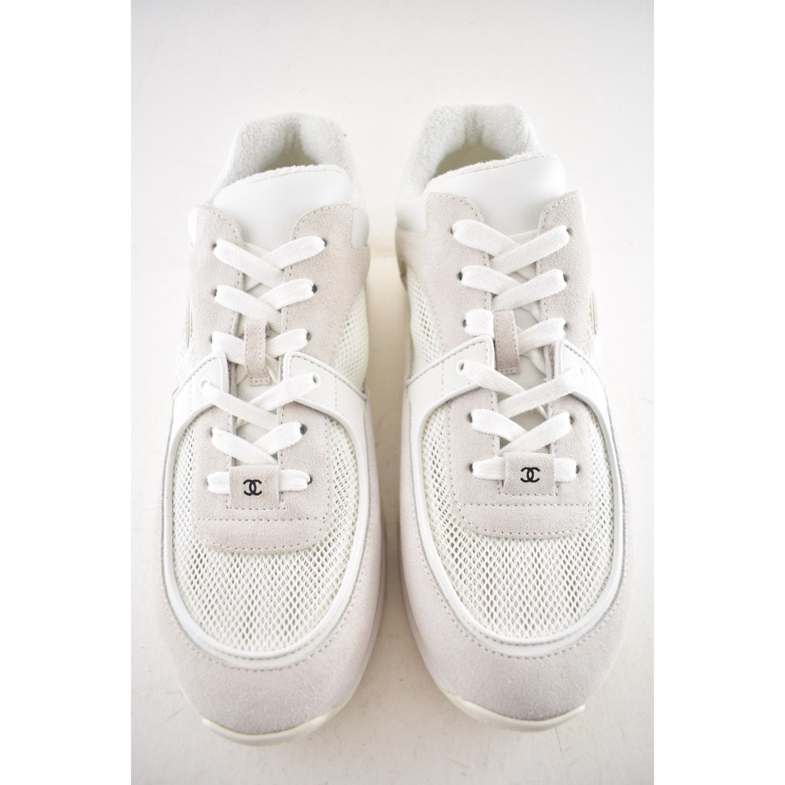 Chanel Chanel 20P Mens Triple White Mesh CC Logo Trainer Sneaker 11 Size US 11 / EU 44 - 6 Thumbnail