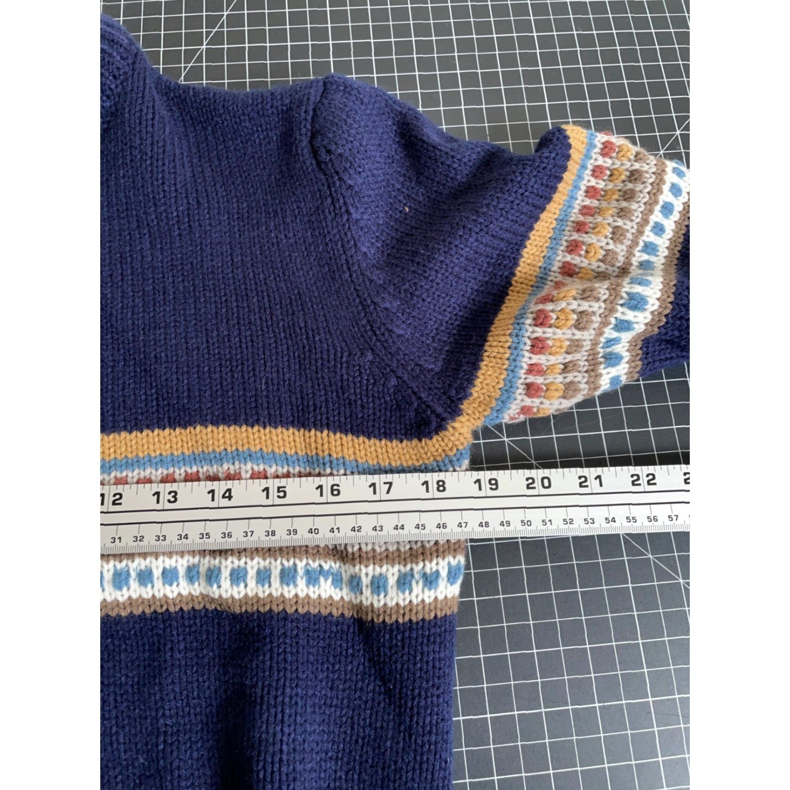 Vintage VINTAGE L'Abeille Beeline Geometric Sweater Womens Small Dark Blue Crewneck 80s 90s Retro Ski Winter Casual Mens? Size S / US 4 / IT 40 - 5 Thumbnail