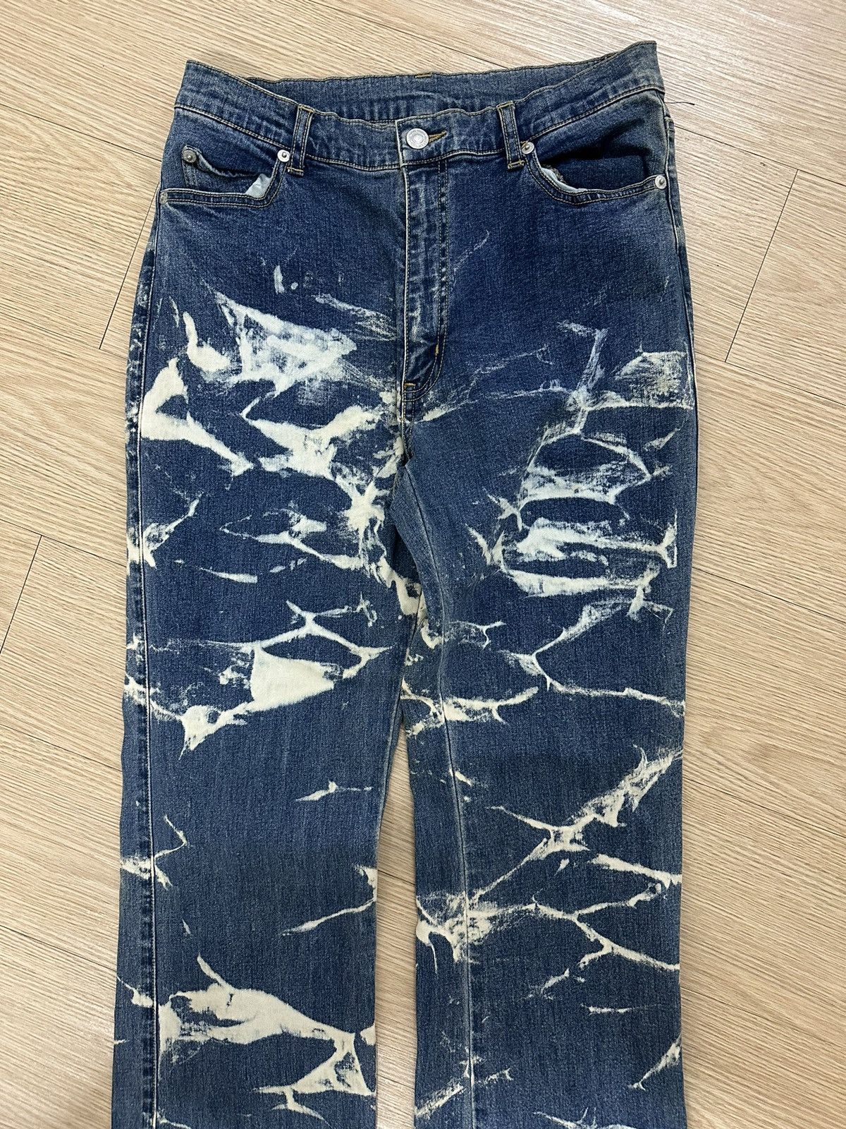 Hysteric Glamour × Japanese Brand Japanese Brand Bleach Flared Jeans Hysteric Glamour Size US 28 / EU 44 - 3 Thumbnail