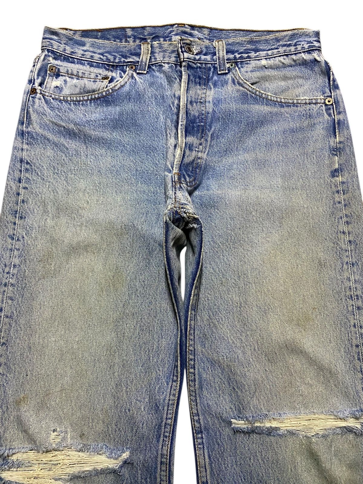 Levi's Levi’s 501 Distressed Light Wash Straight USA Vintage Size US 32 / EU 48 - 3 Thumbnail