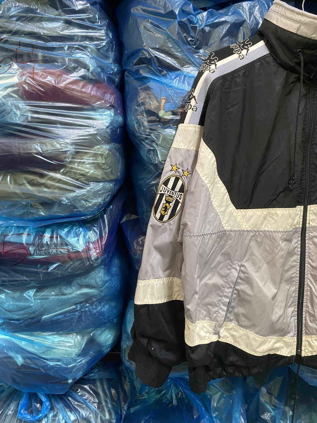 Kappa Vintage Kappa x Juventus Windbreaker Jacket - Black/Grey Size US M / EU 48-50 / 2 - 5 Thumbnail
