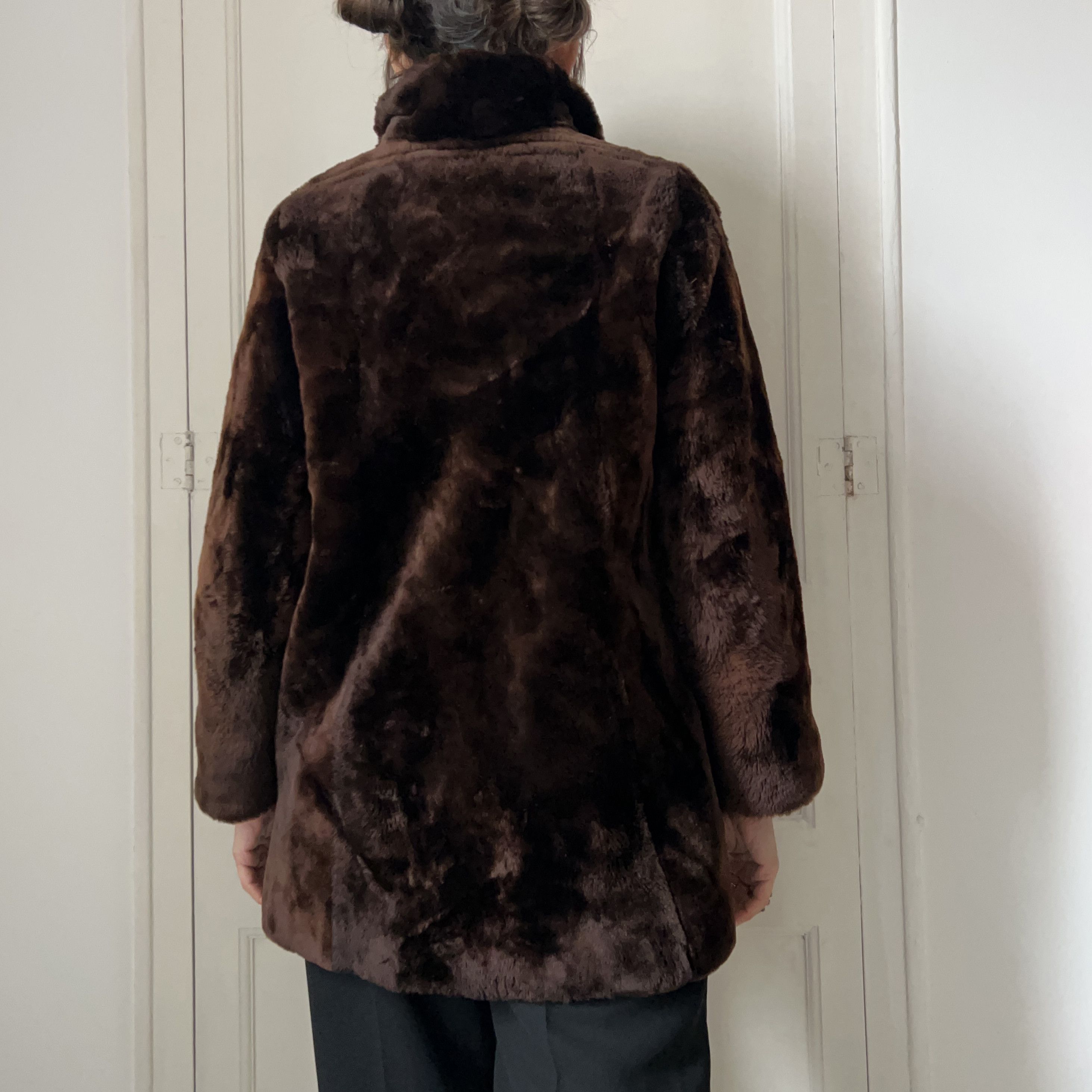 Vintage Vintage 1990s Brown Mouton Fur Coat Size S / US 4 / IT 40 - 2 Thumbnail