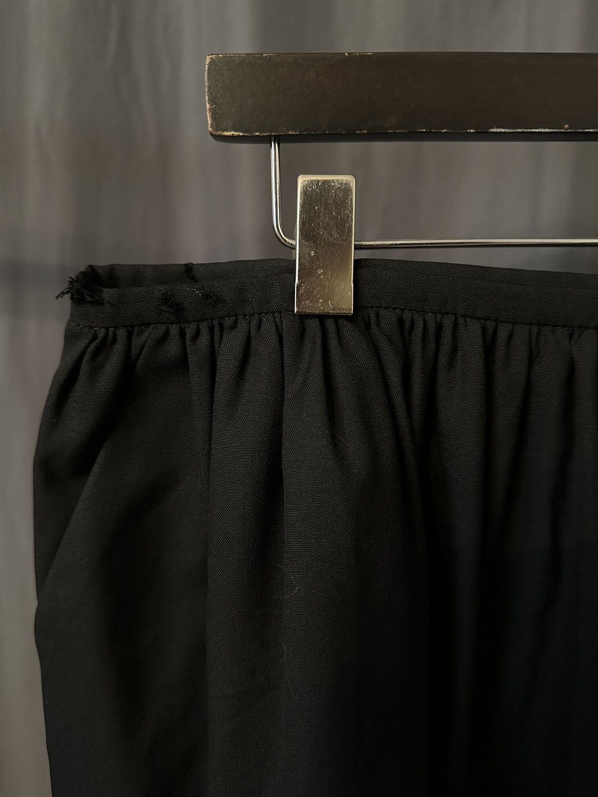 Balenciaga Balenciaga Skirt Size US 34 / EU 50 - 2 Thumbnail