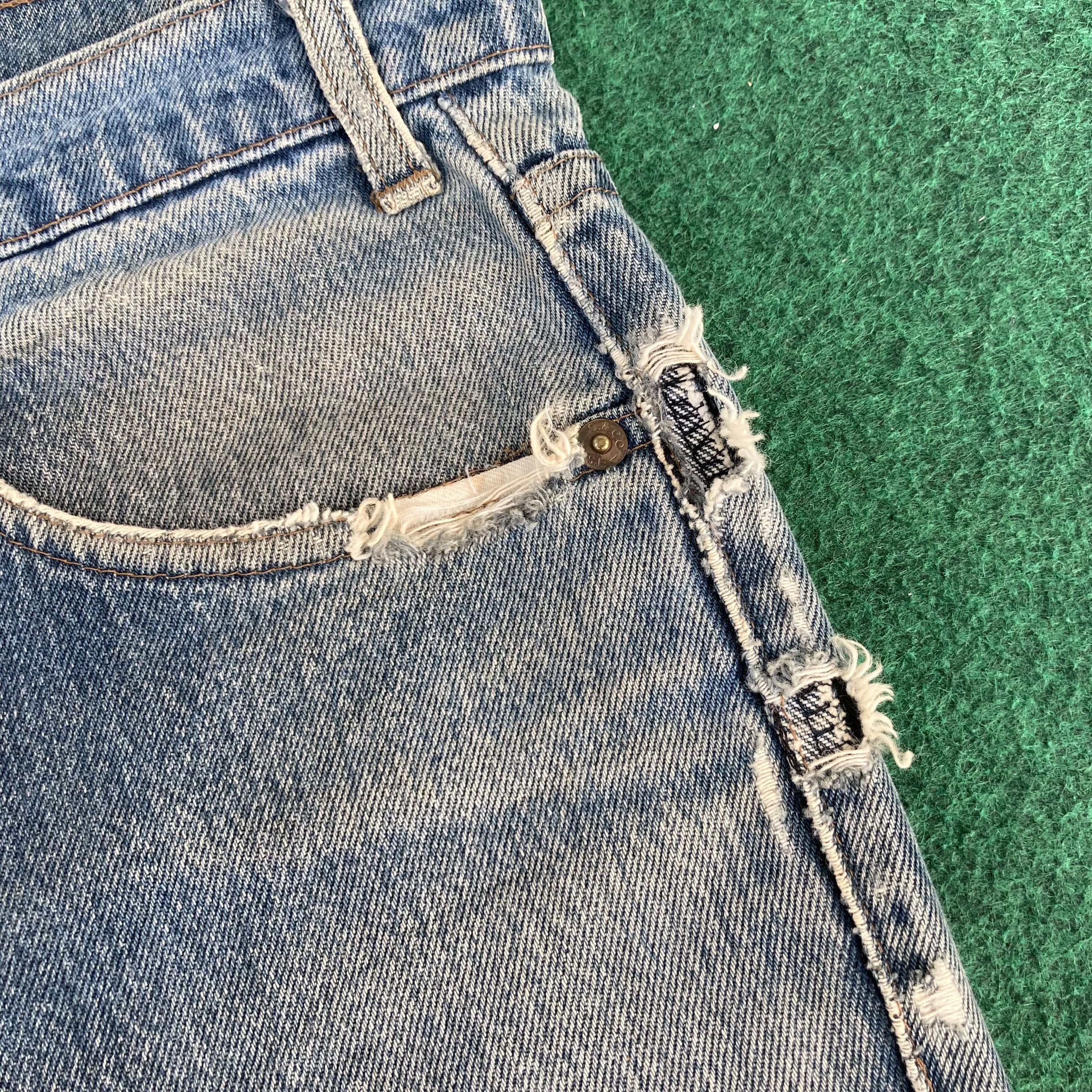 Levi's × Vintage Vtg Levis Short Distressed Jorts Ripped Punk Grunge Jeans Size US 32 / EU 48 - 7 Thumbnail