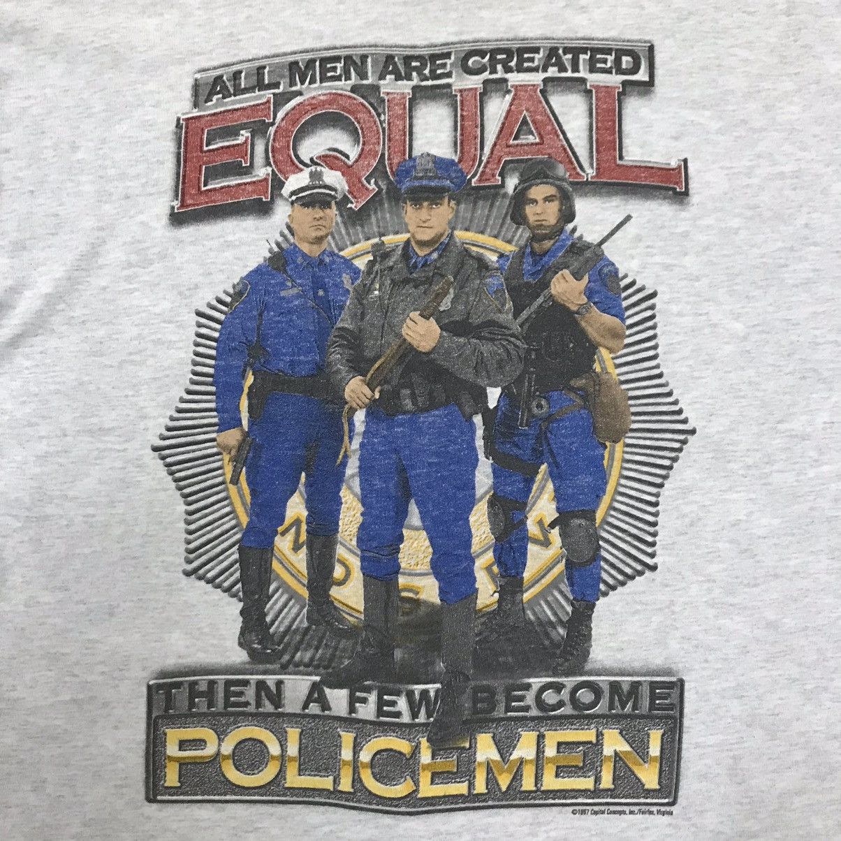 Fruit Of The Loom VINTAGE 90s CAPITAL CONCEPTS TSHIRT Size US L / EU 52-54 / 3 - 12 Thumbnail