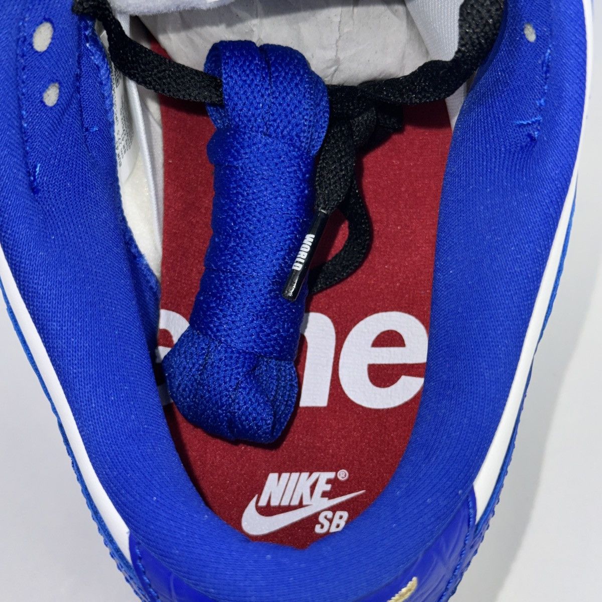 Nike × Supreme NIKE SB DUNK LOW OG QS STARS HYPER ROYAL 2021 Size US 9.5 / EU 42-43 - 9 Thumbnail