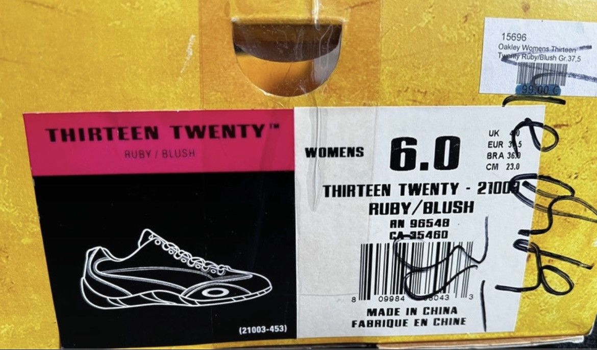 Oakley Oakley Women’s Thirteen Twenty Vintage Race shoe Size US 6 / IT 36 - 7 Thumbnail
