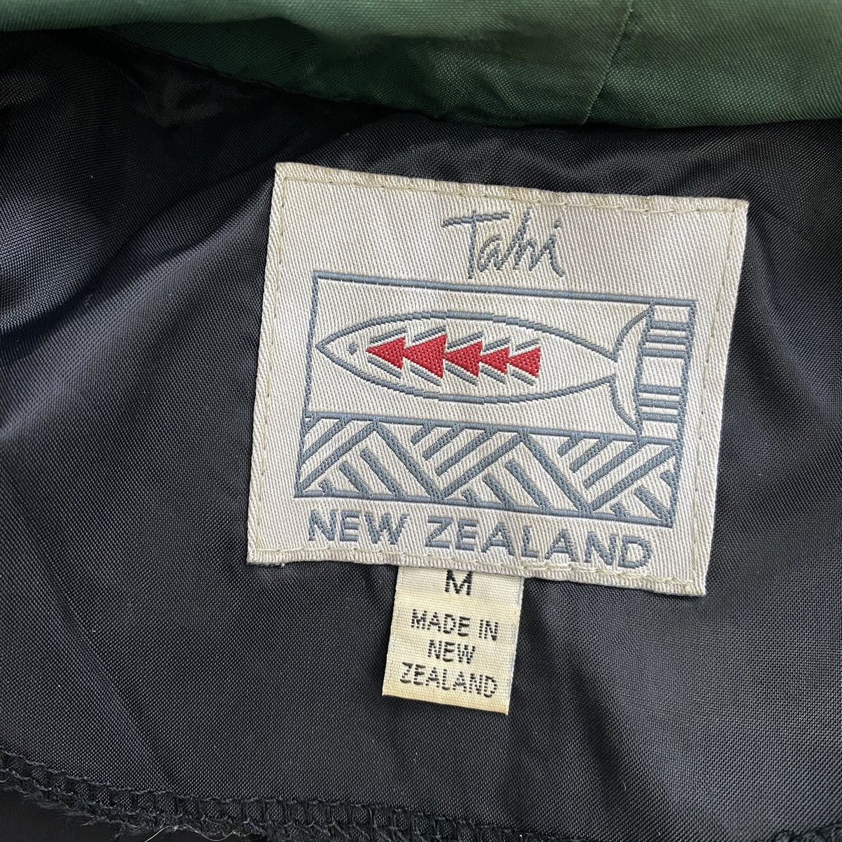 Vintage Vintage TAHI NEW ZEALAND Hooded Black Windbreaker Coach Size US M / EU 48-50 / 2 - 7 Thumbnail