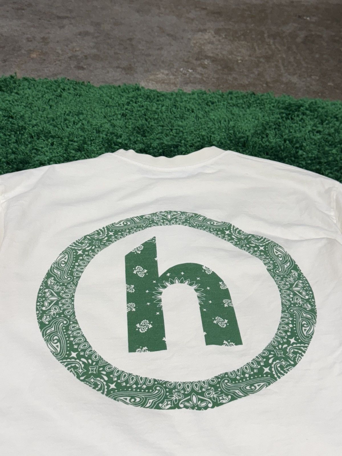 HIDDEN Hidden NY Paisley Bandana H White Logo Tee Small Size US S / EU 44-46 / 1 - 3 Thumbnail