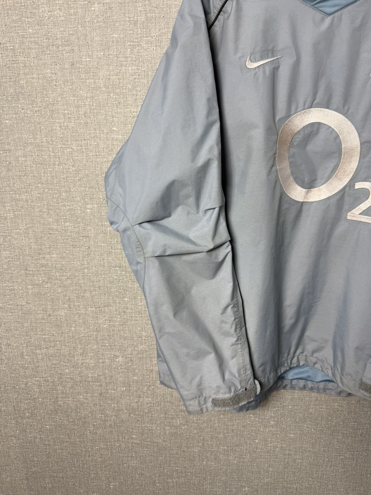 Nike Vintage Nike England Rugby O2 Windbreaker Pullover Jacket Size US L / EU 52-54 / 3 - 3 Thumbnail