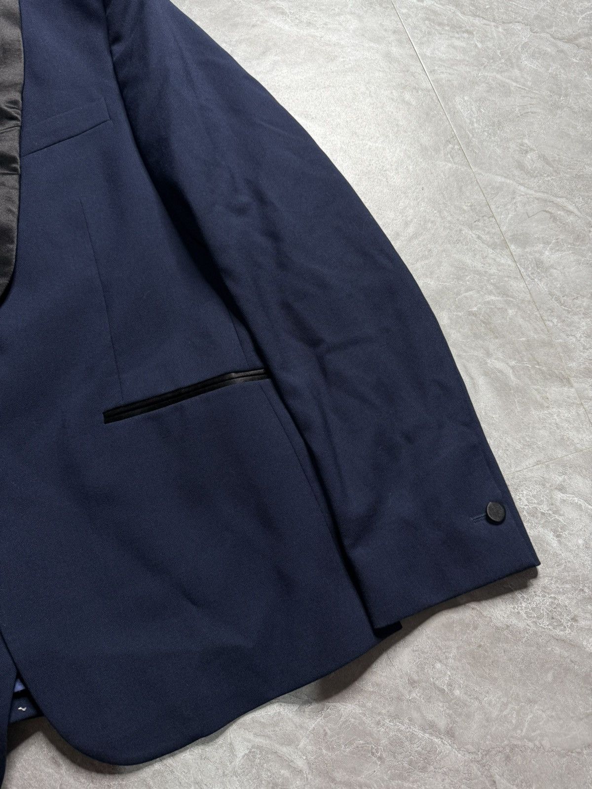 Alexander McQueen Alexander Mcqueen F/W 14 1B tuxedo Blazer Size US M / EU 48-50 / 2 - 4 Thumbnail