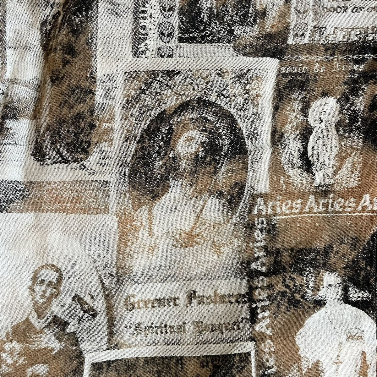 Aries Aries Jesus Pattern Jeans Size US 33 - 5 Thumbnail